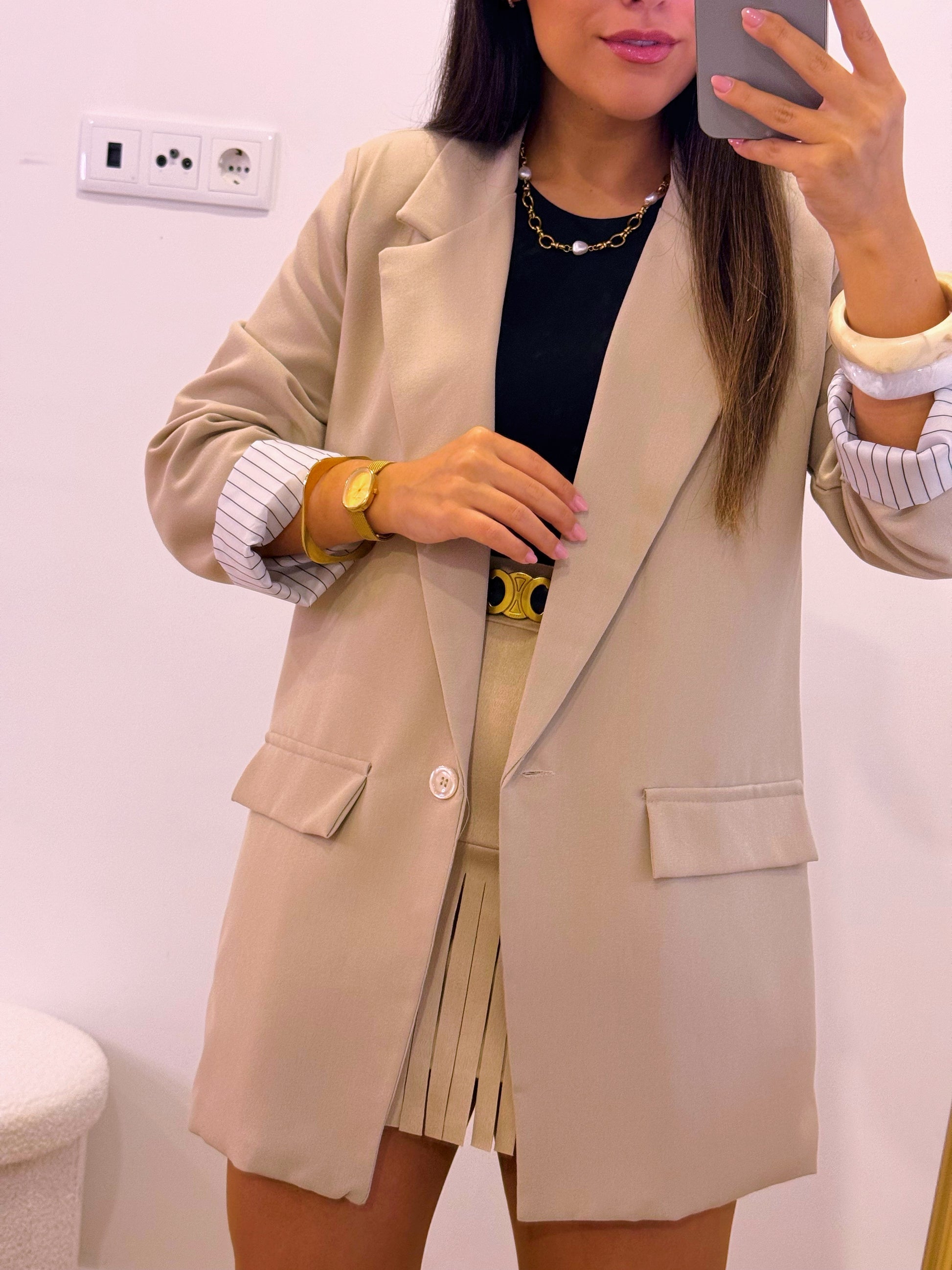 Blazer liso de corte reto com forro de risca diplomática | Bege