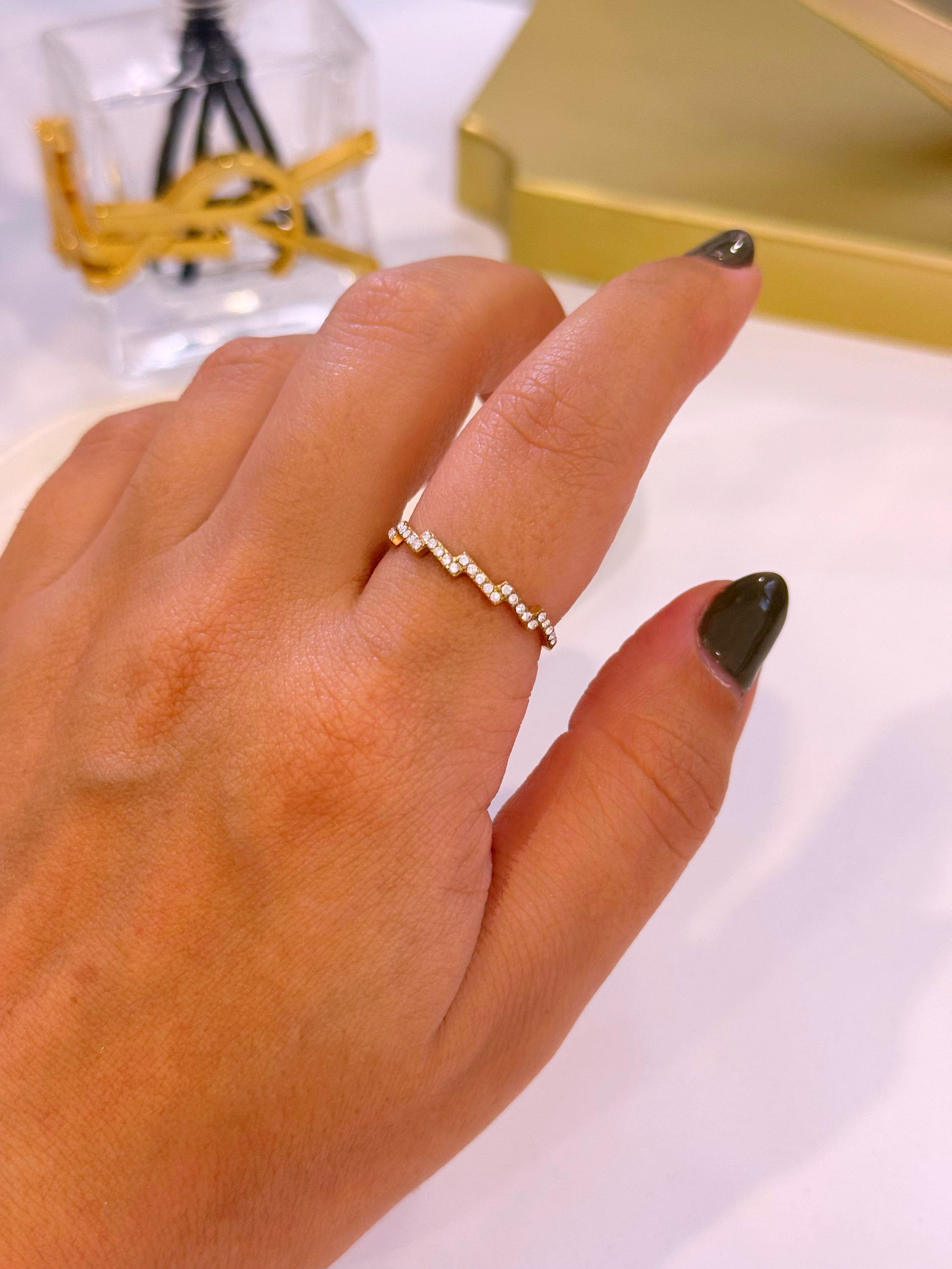 Anel ajustável em aço inoxidável com brilhantes | Dourado