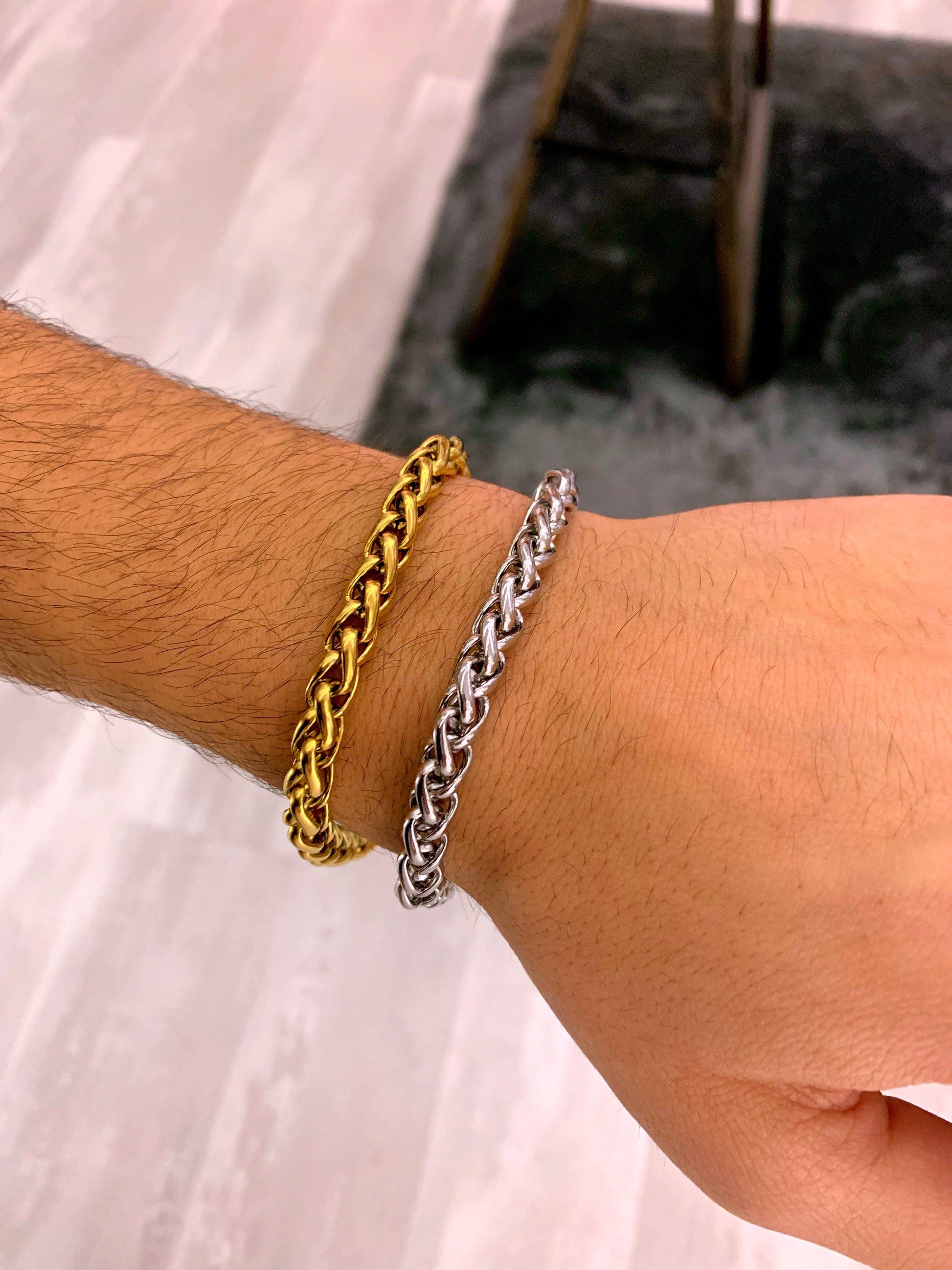 Pulseira malha entrelaçada redonda