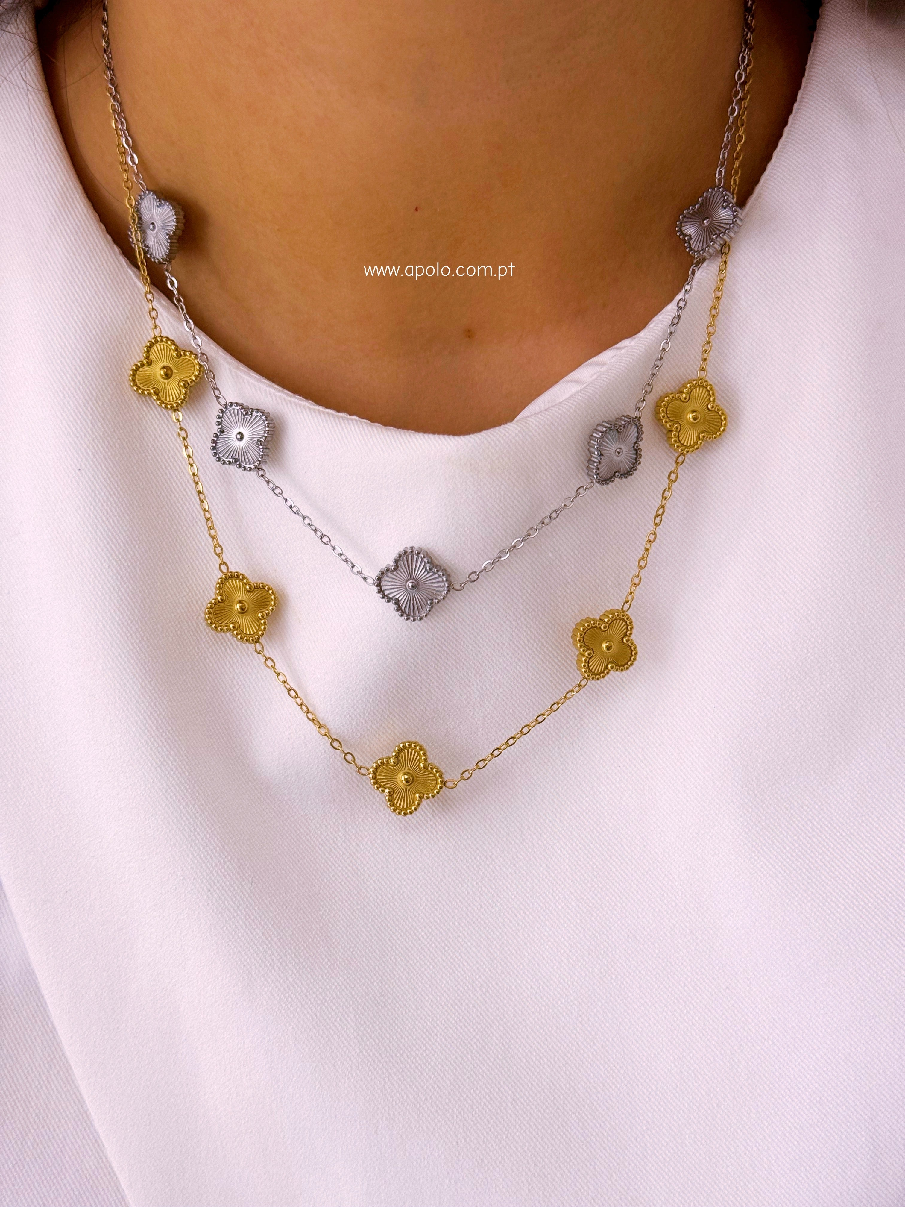 Colar 5 trevos com relevos | 2 Cores