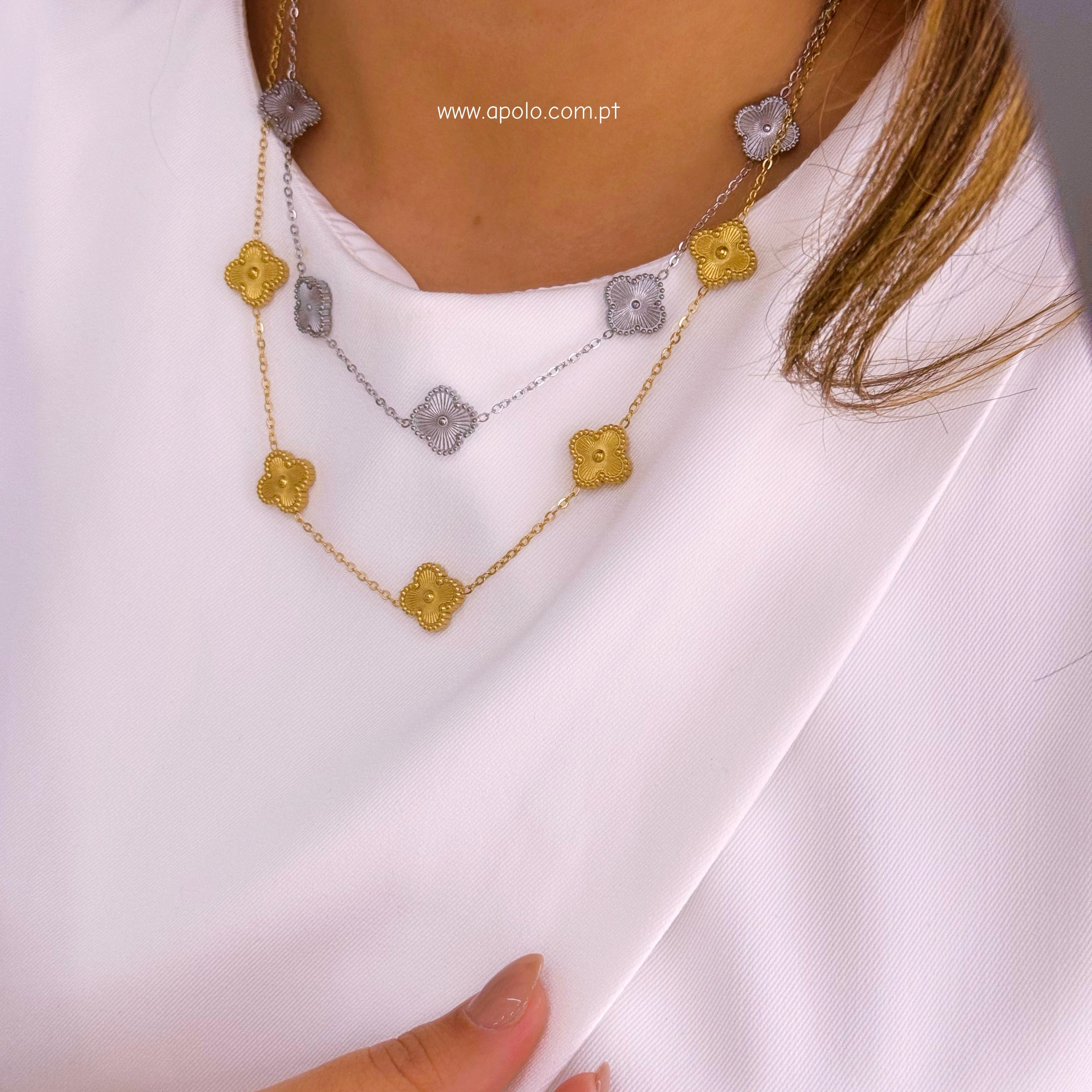 Colar 5 trevos com relevos | 2 Cores