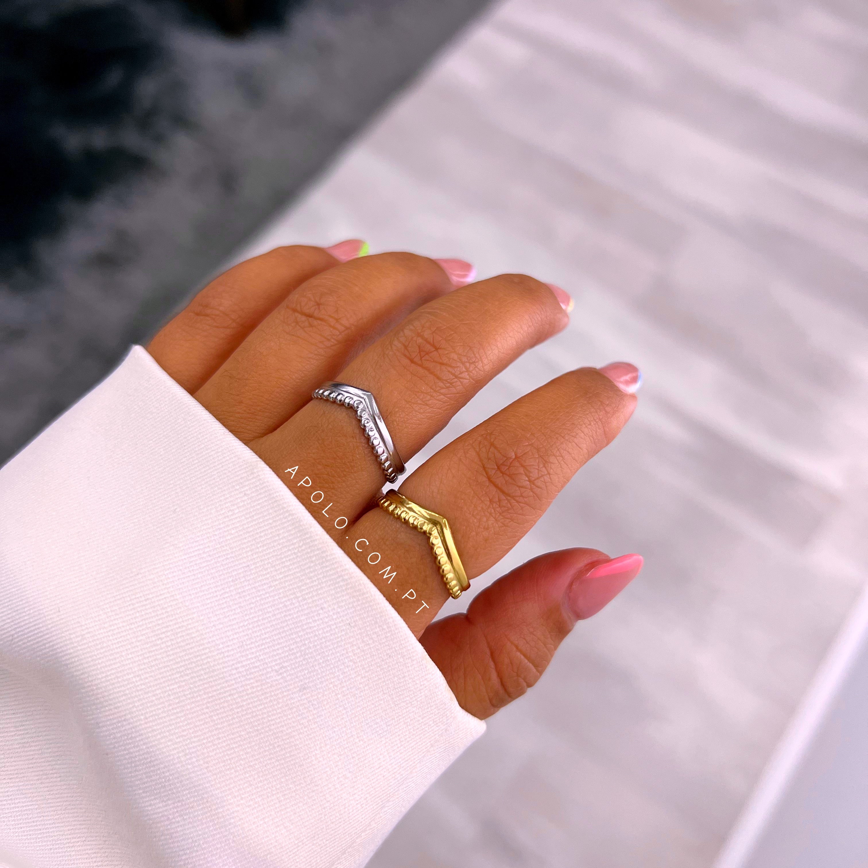 Anel ajustável efeito bico | 2 cores