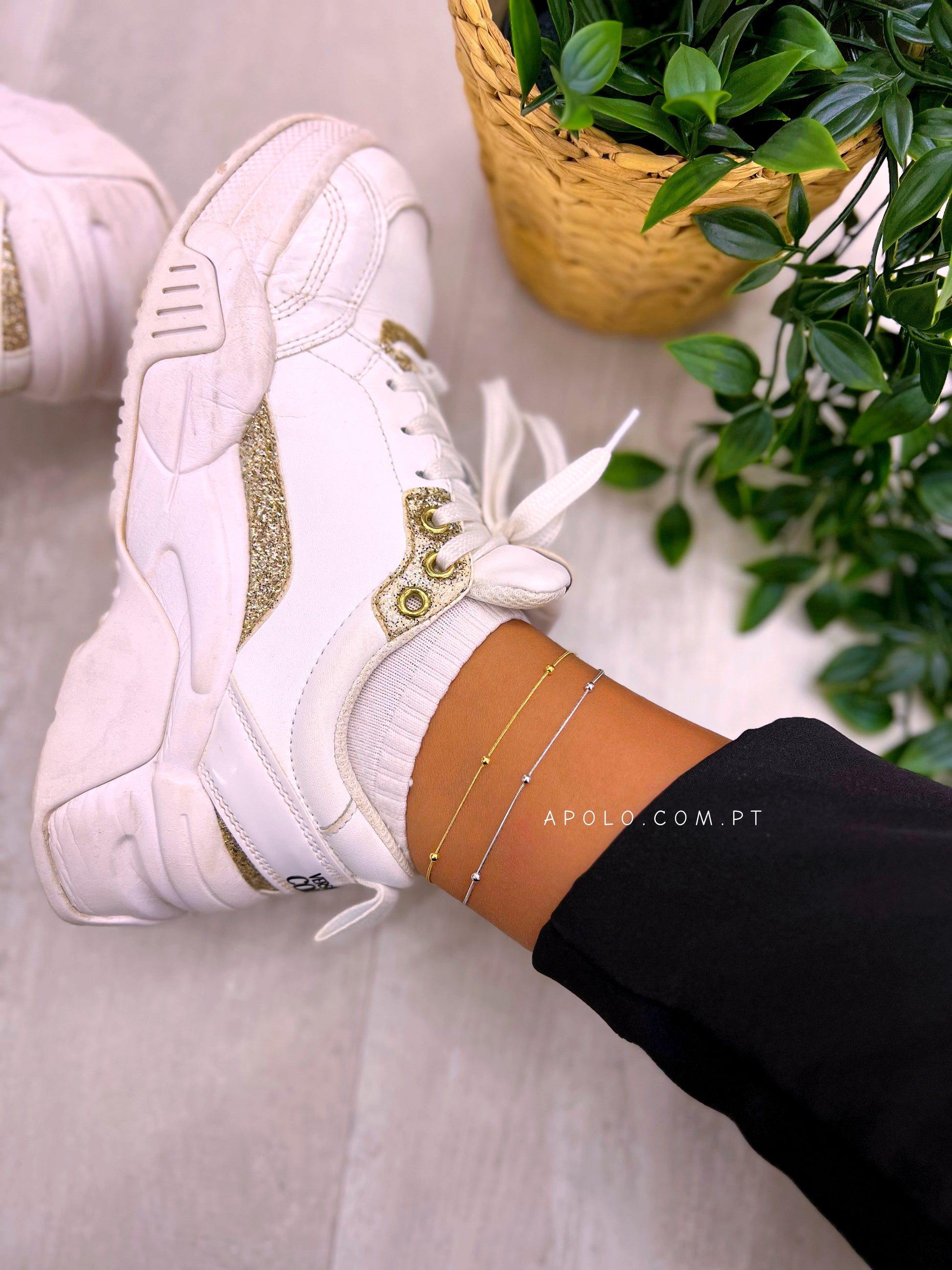 Pulseira de pé malha redonda fininha e bolinhas | 2 cores