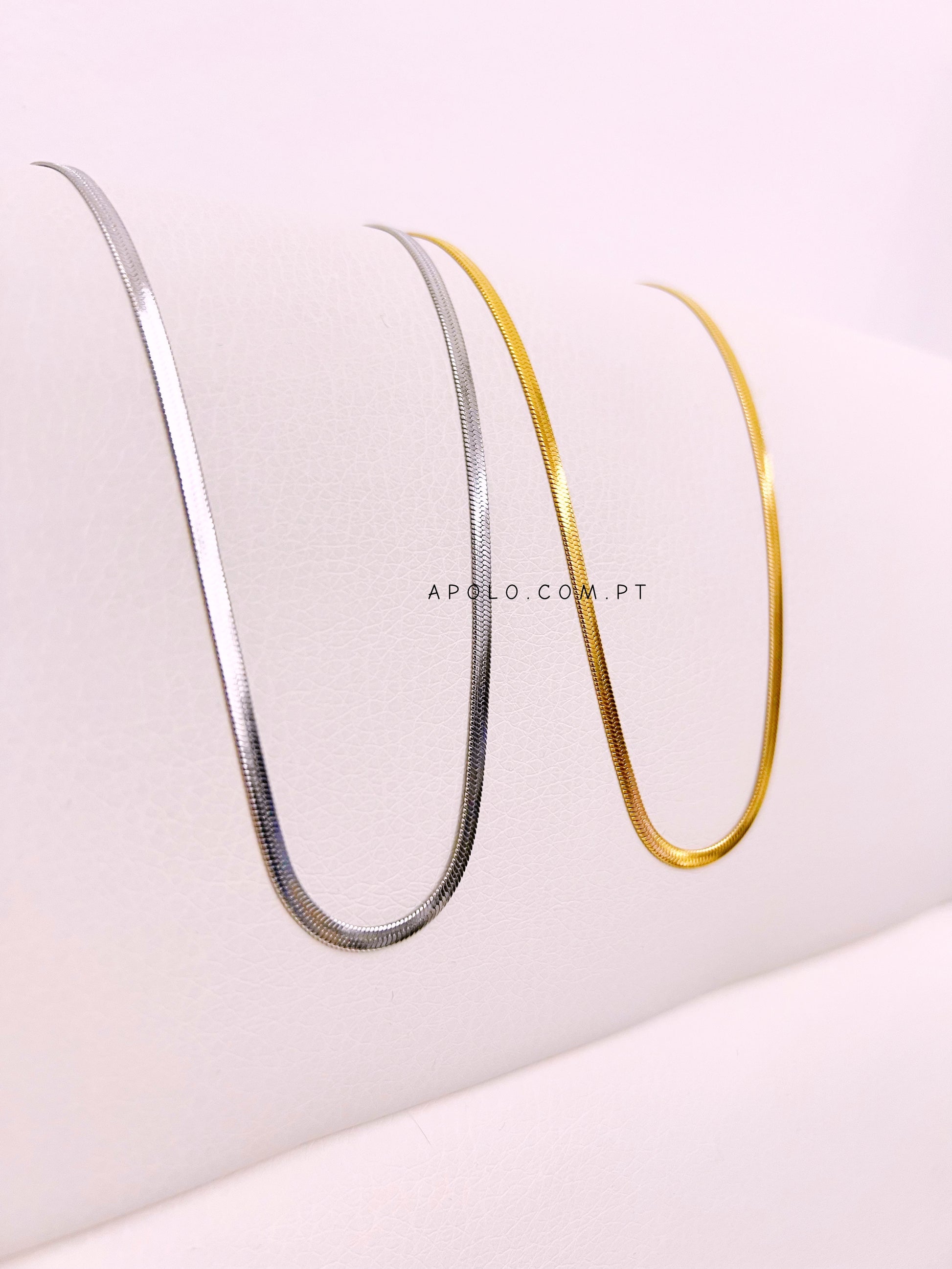 Colar malha achatada fina | 2 cores