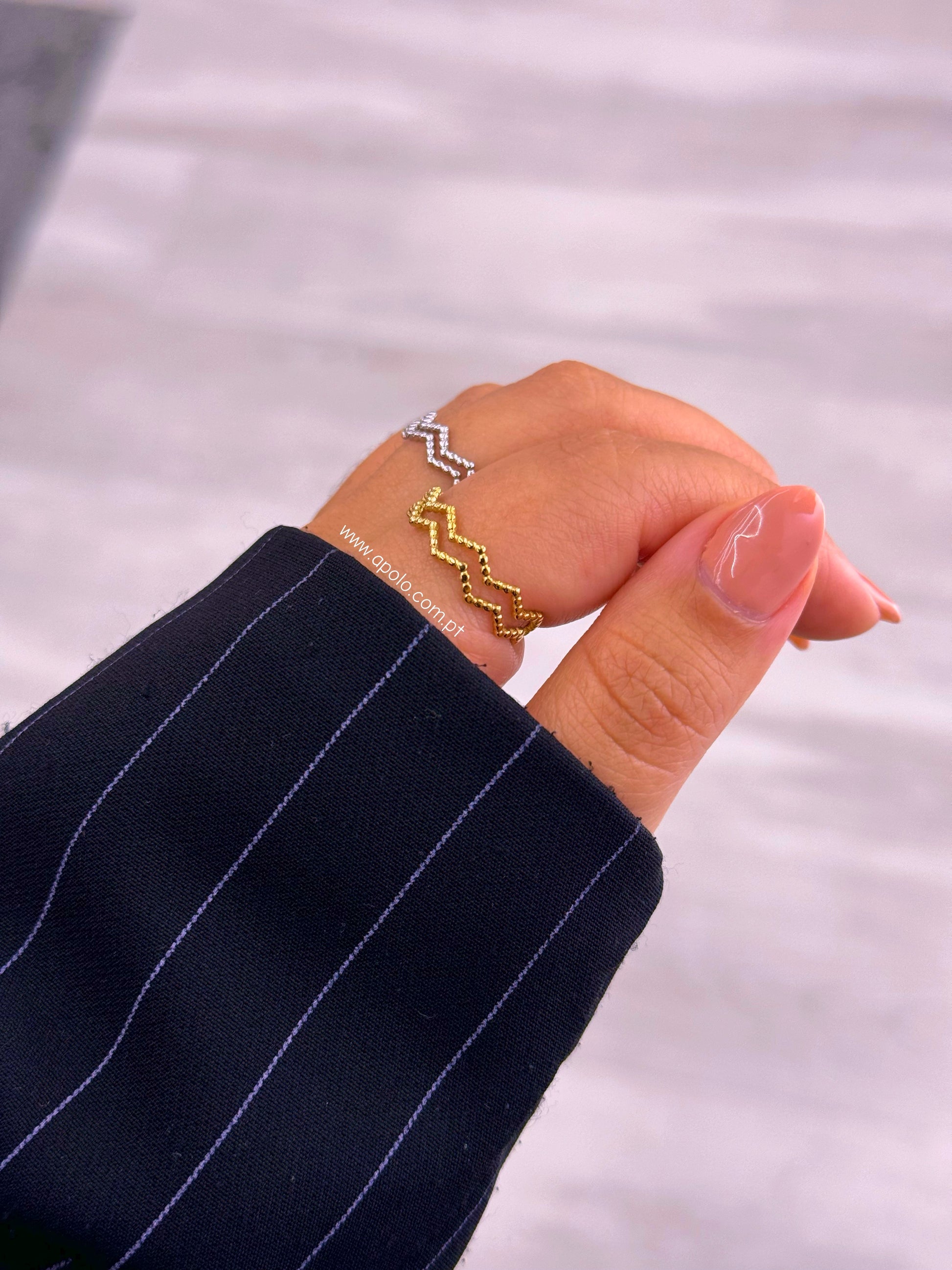 Anel ajustável com efeito zig-zag | 2 Cores