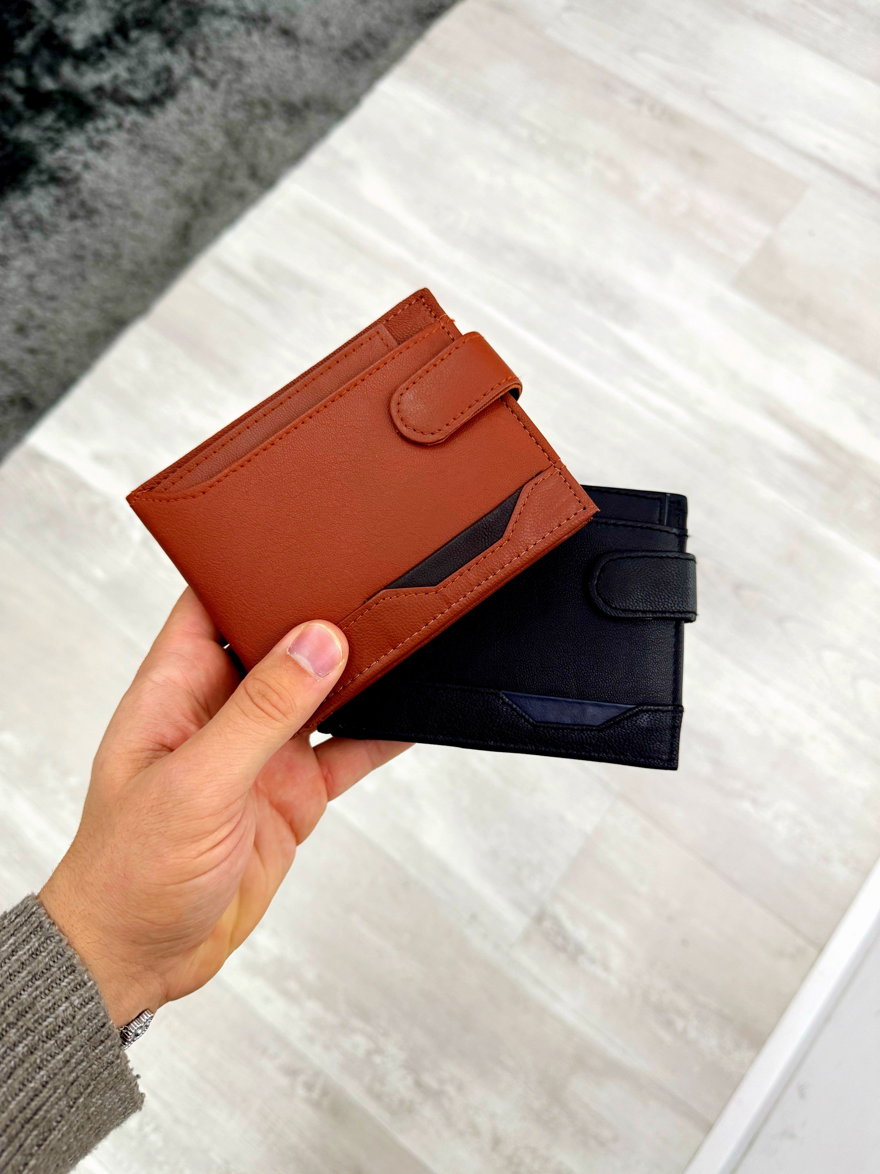 Carteira com mola e porta cartões removível | 2 Cores