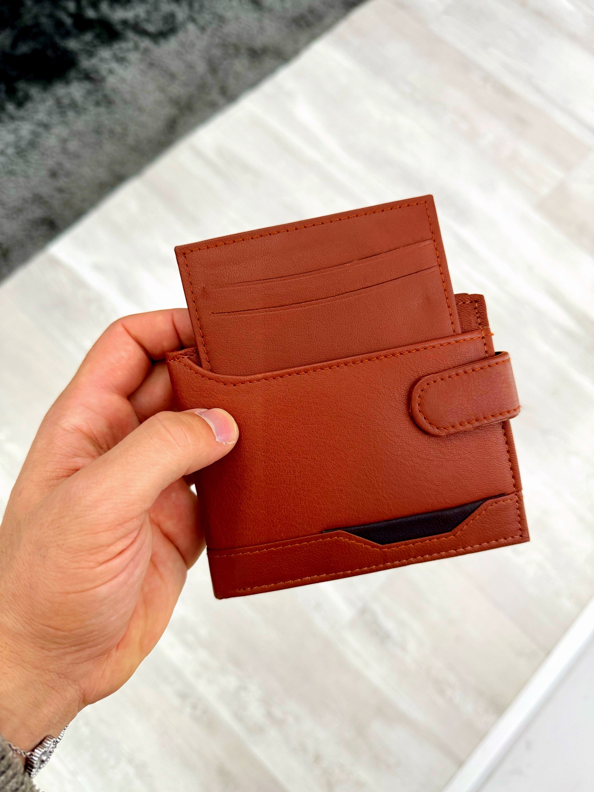 Carteira com mola e porta cartões removível | 2 Cores