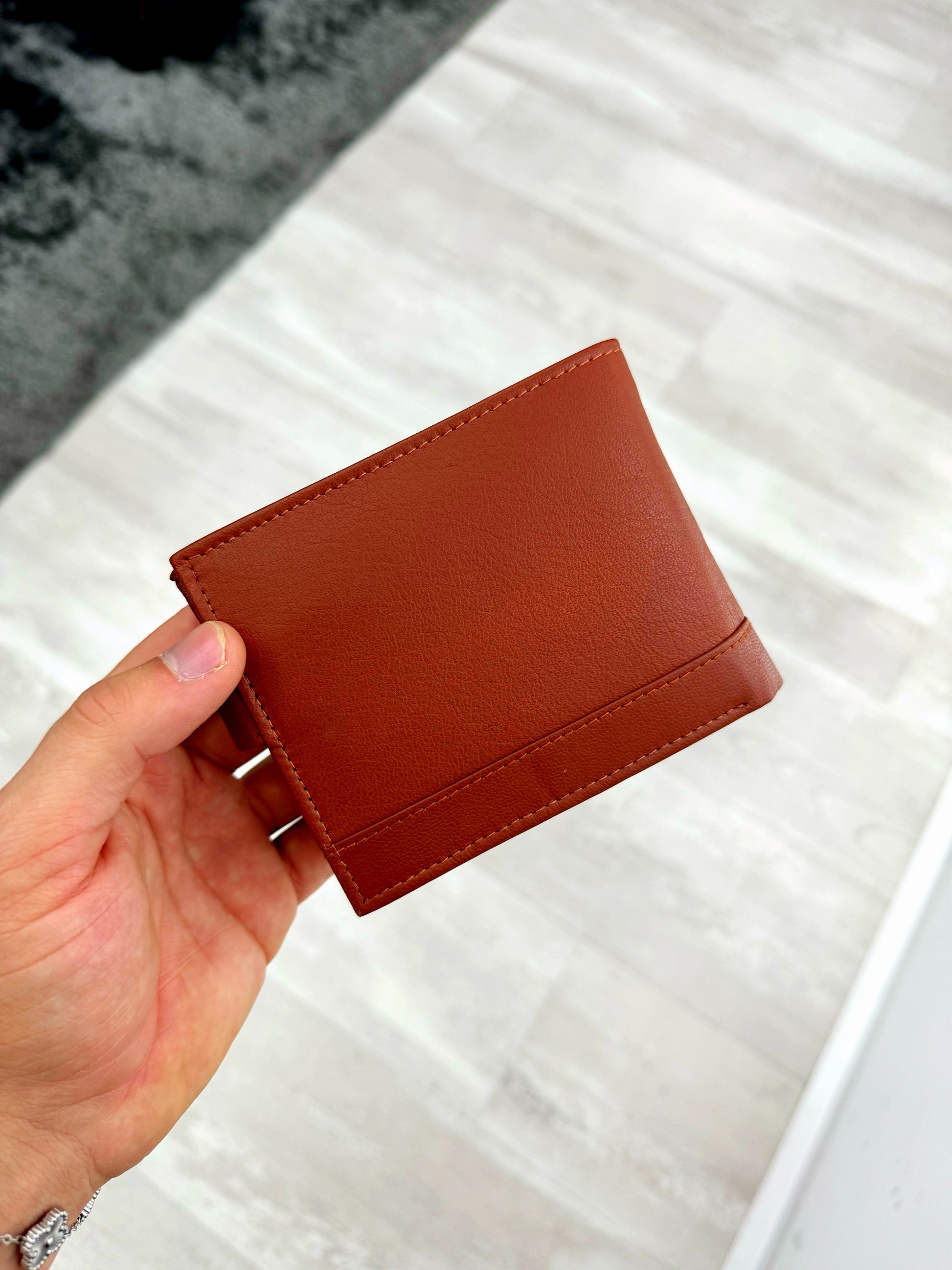 Carteira com mola e porta cartões removível | 2 Cores