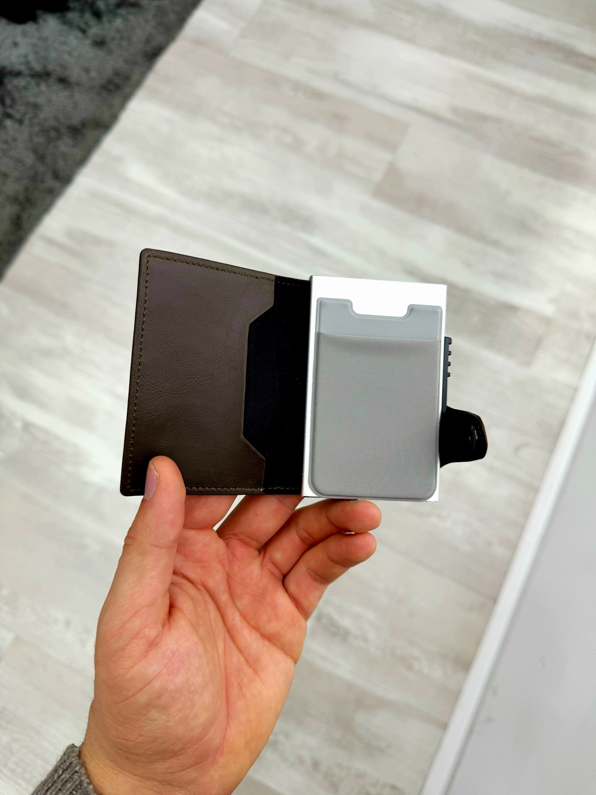 Porta cartões simples | Castanho Esverdeado