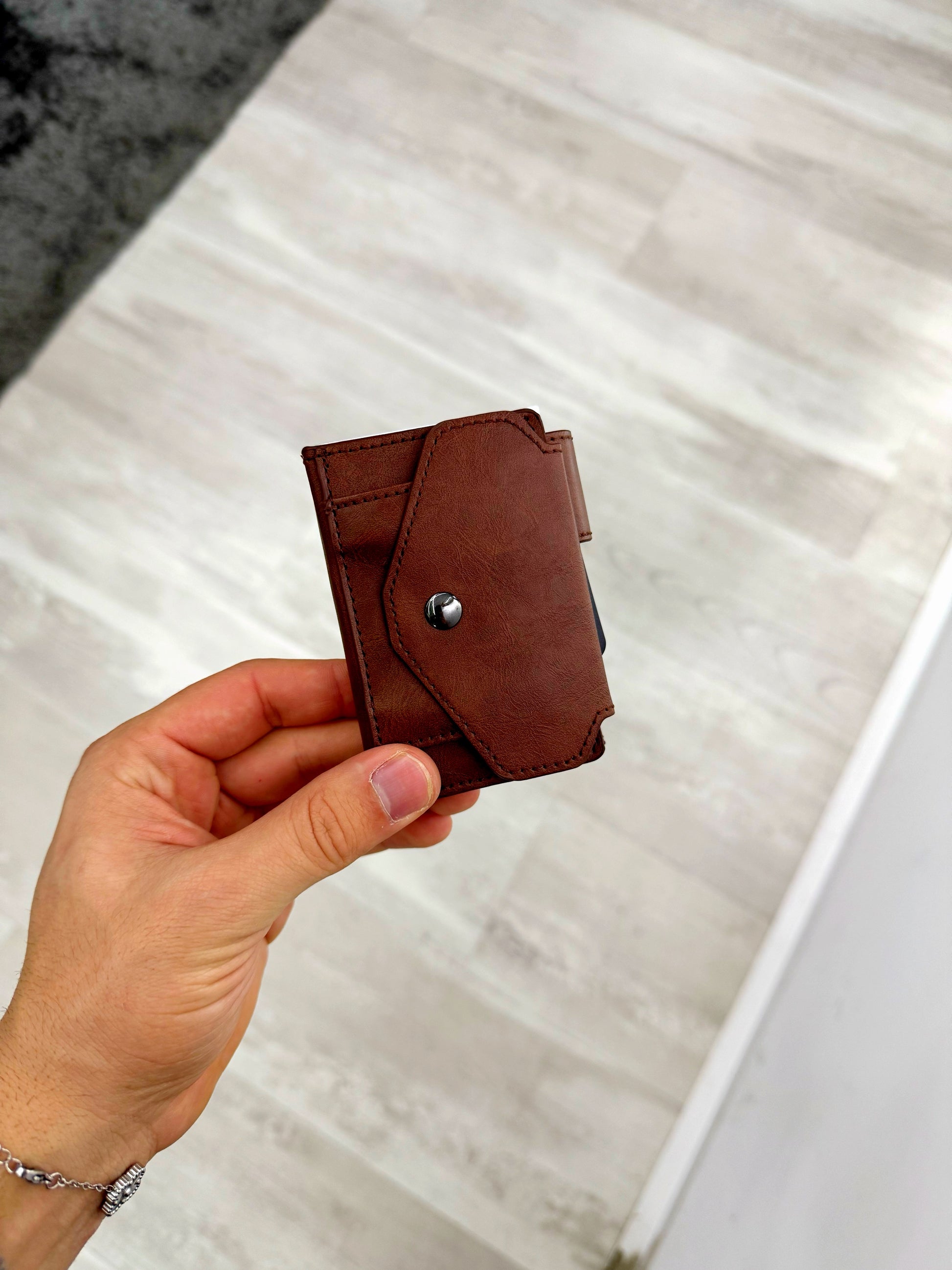 Porta cartões com bolsa moedas | Castanho Escuro