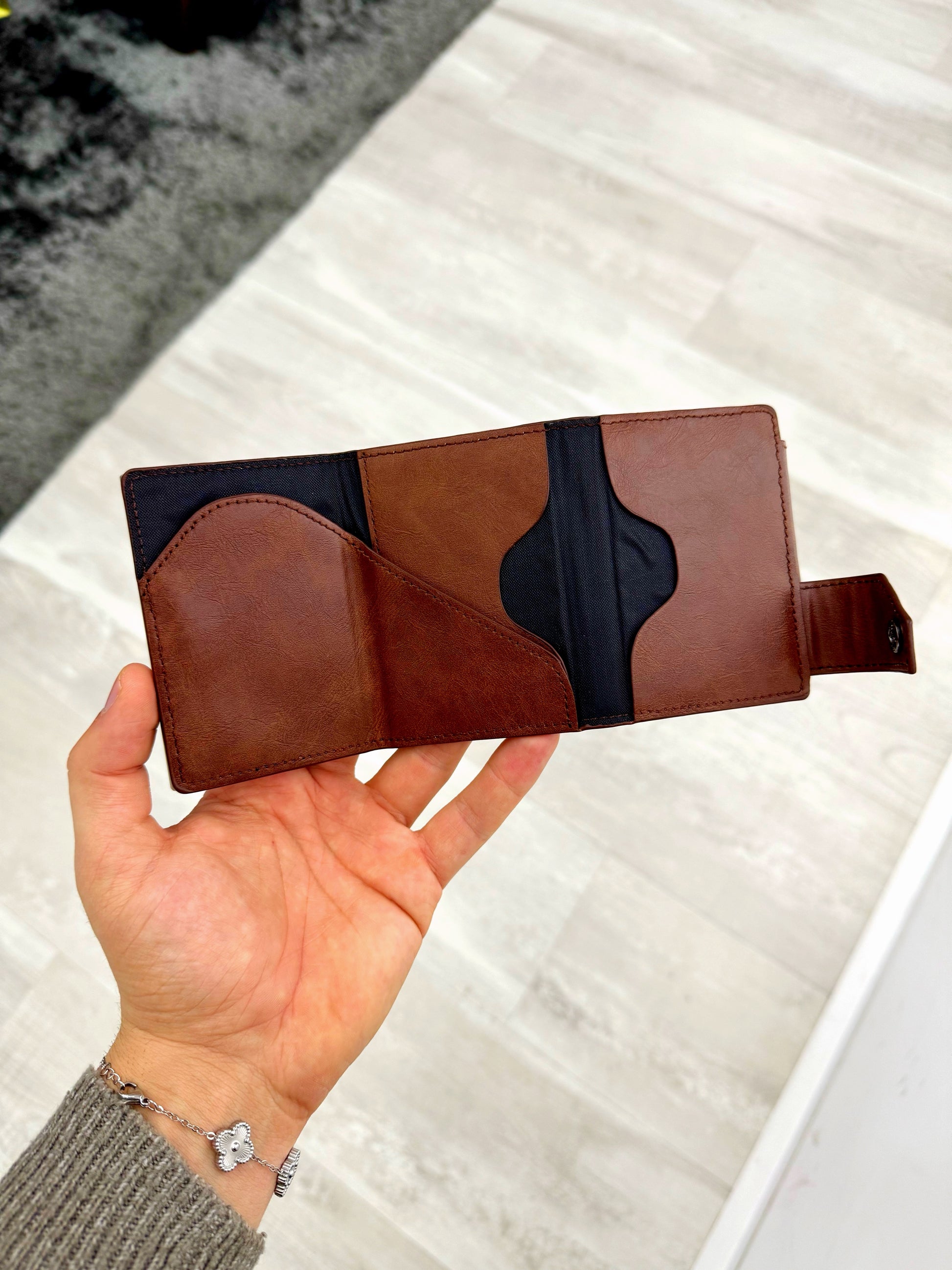 Porta cartões com bolsa moedas | Castanho Escuro