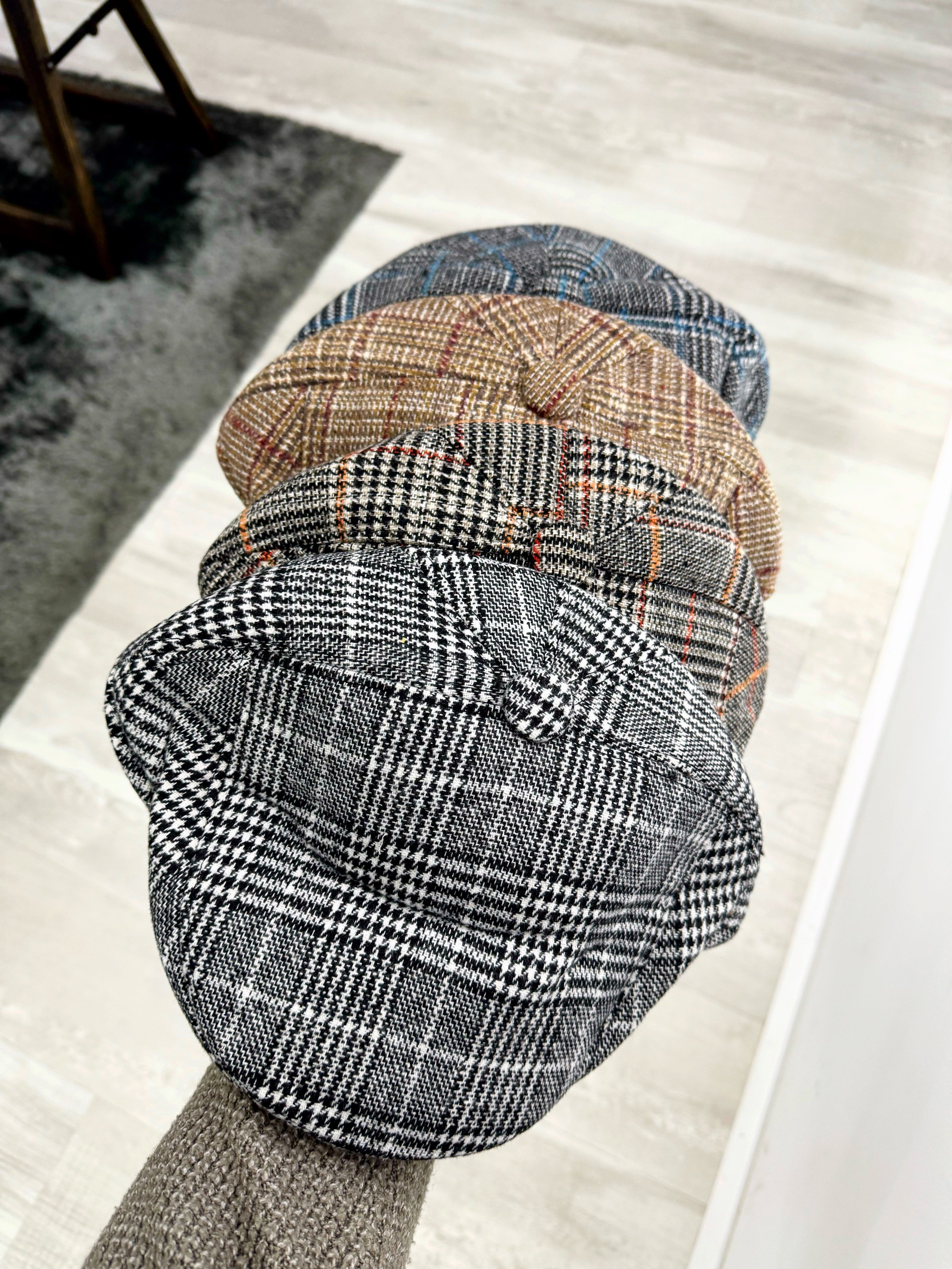 Boina cardada com dupla pala | 4 Cores