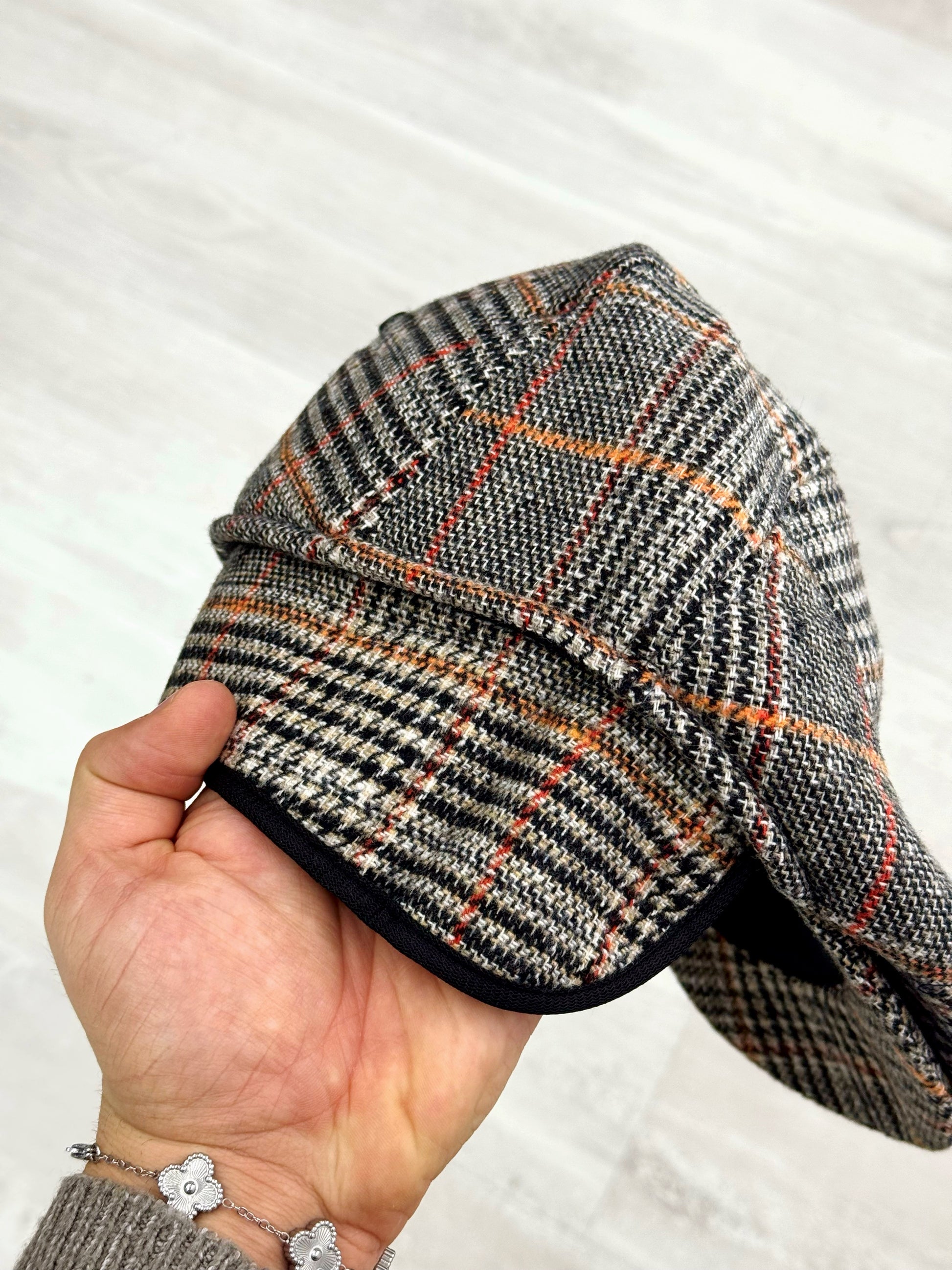 Boina cardada com dupla pala | 4 Cores