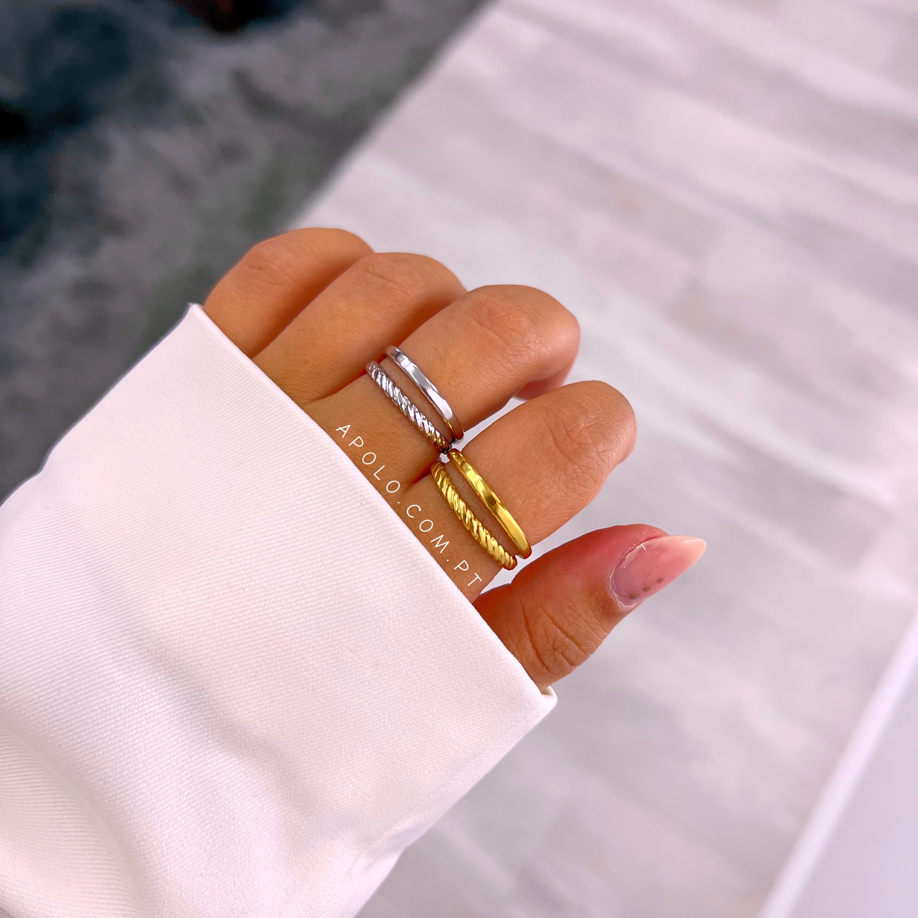 Anel ajustável duplo com efeito torcido | 2 cores