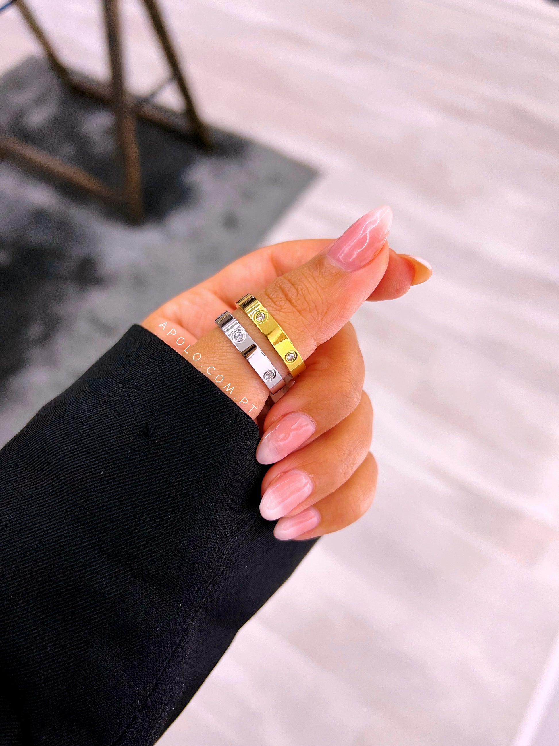 Anel em aço com brilhantes | 2 cores