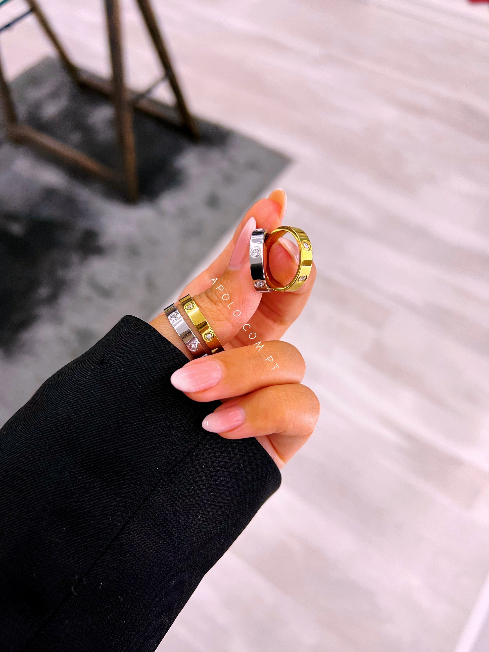 Anel em aço com brilhantes | 2 cores