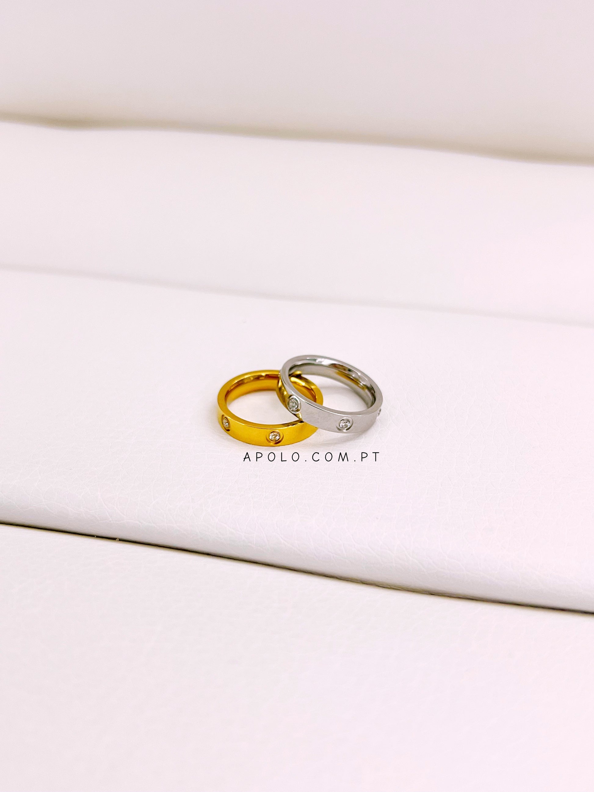 Anel em aço com brilhantes | 2 cores
