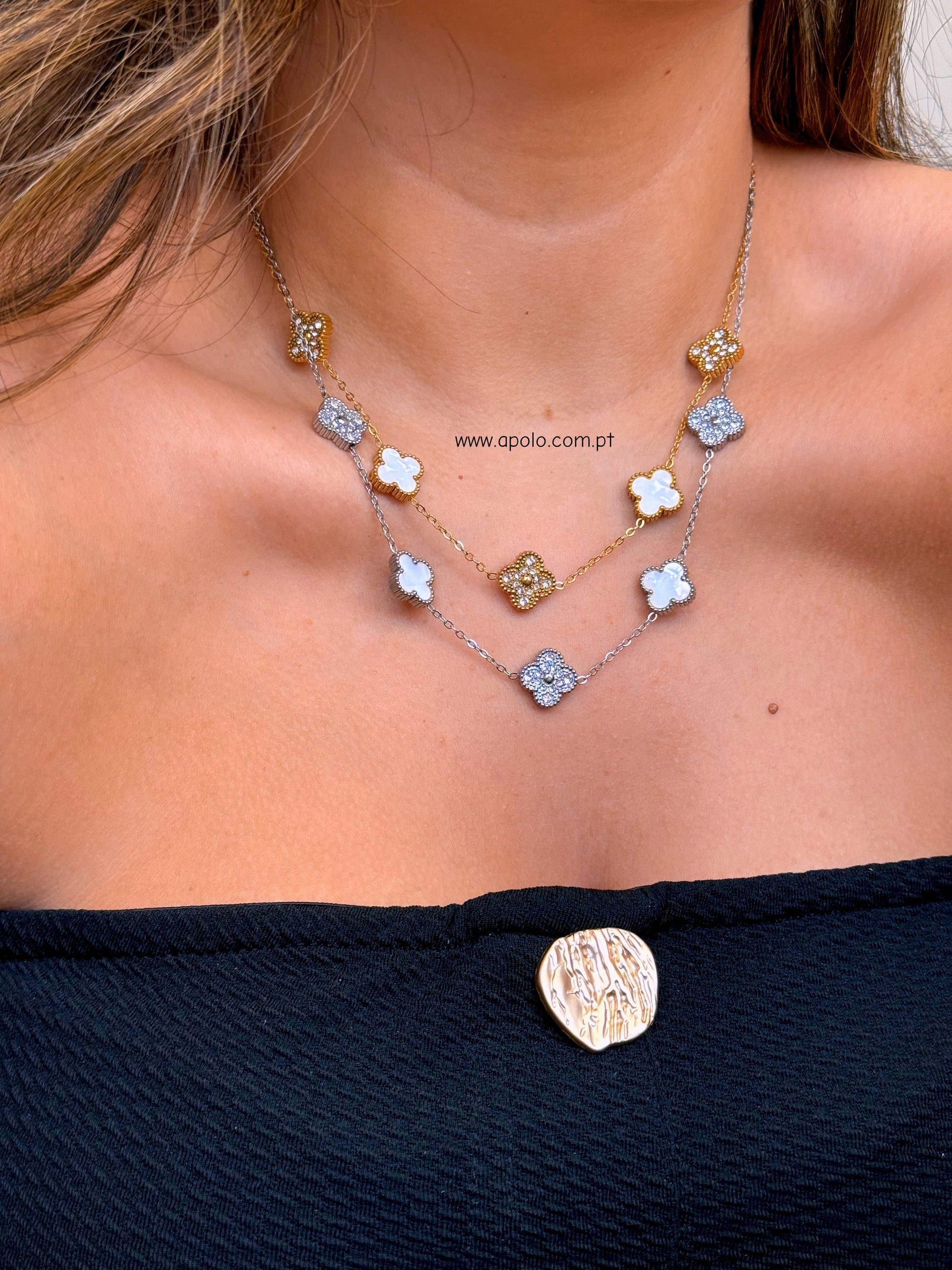 Colar 5 trevos reversíveis com brilhantes e madre pérola | 2 Cores