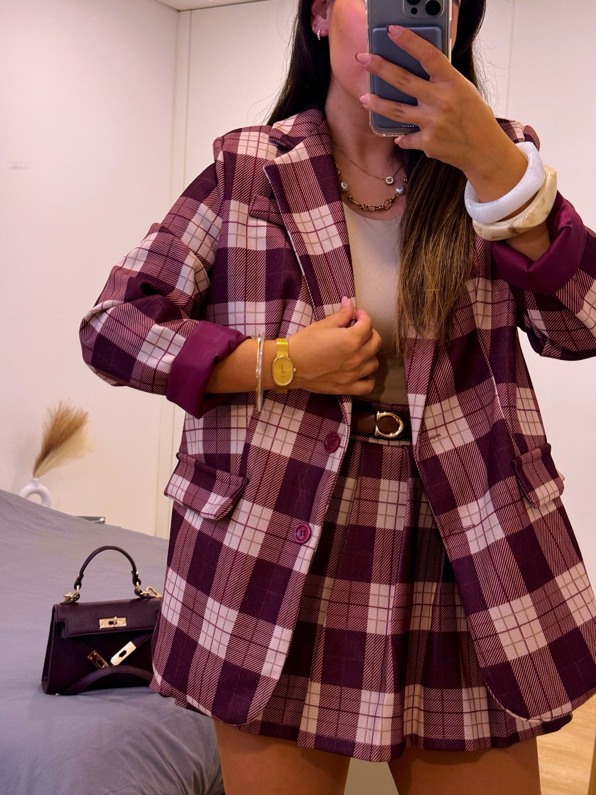 CONJUNTO 2 PEÇAS 🔥 • Blazer oversized e saia-calção | Padrão xadrez bordô