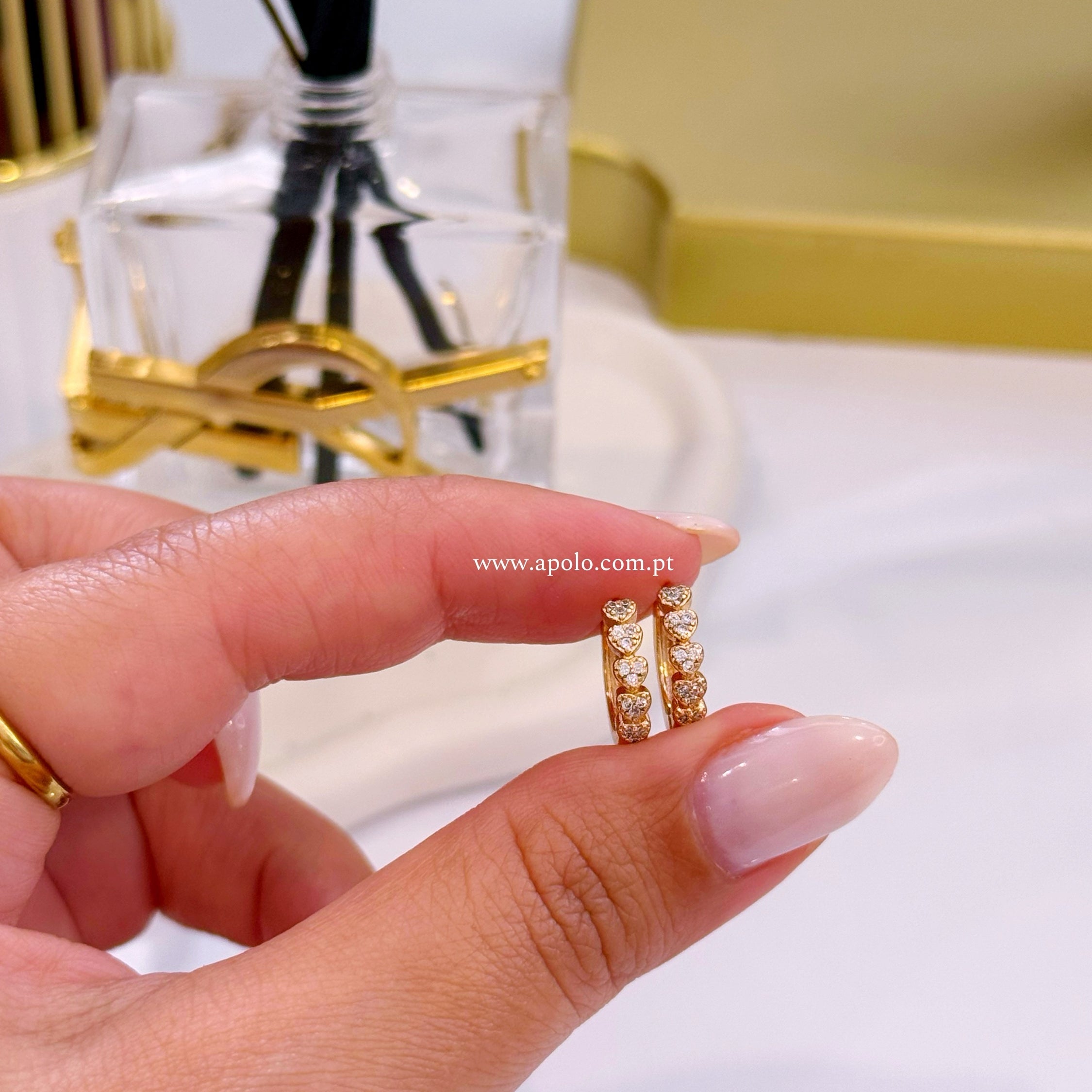 Argolinhas de mini corações preenchidos com brilhantes | Rose Gold