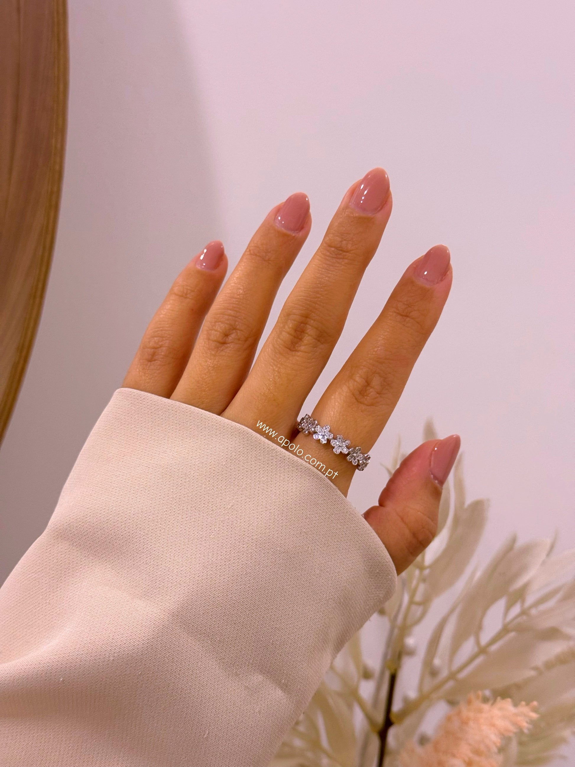 Anel delicado • flores com brilhantes | Linha Premium
