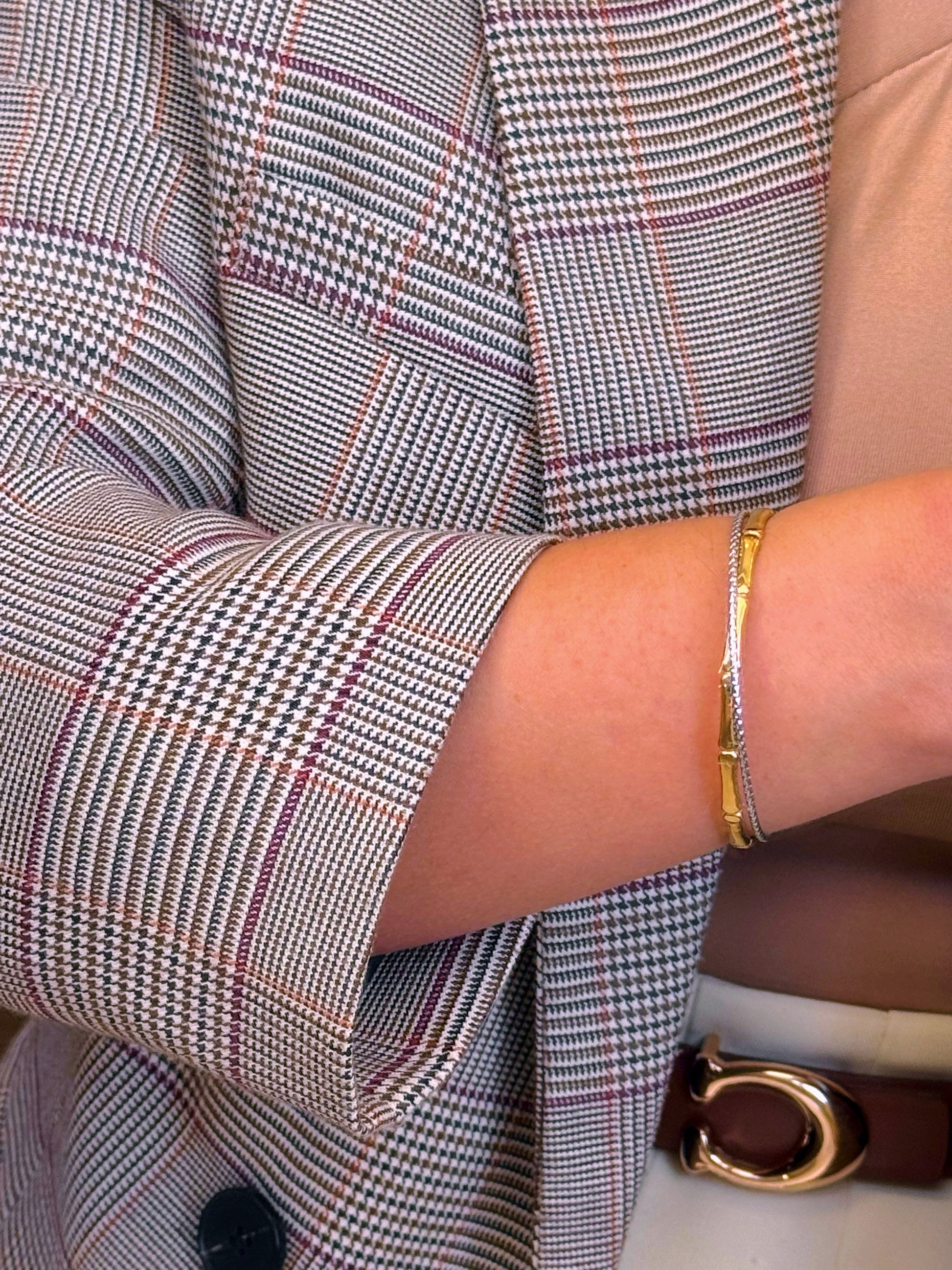 Pulseira Rígida efeito cruzado | Mix Dourado e Prateado