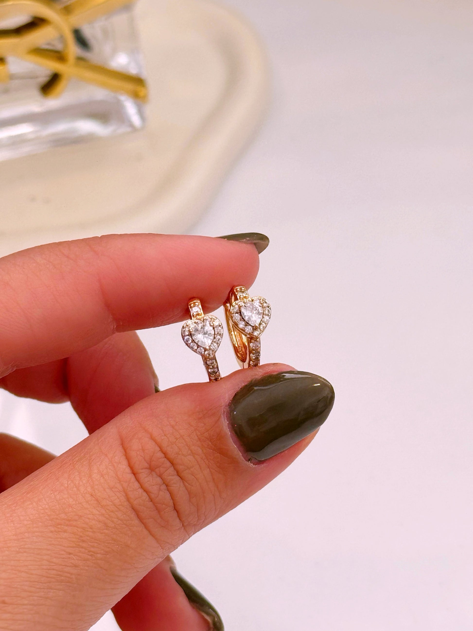 Argolinhas com brilhantes e formato coração | Rose Gold