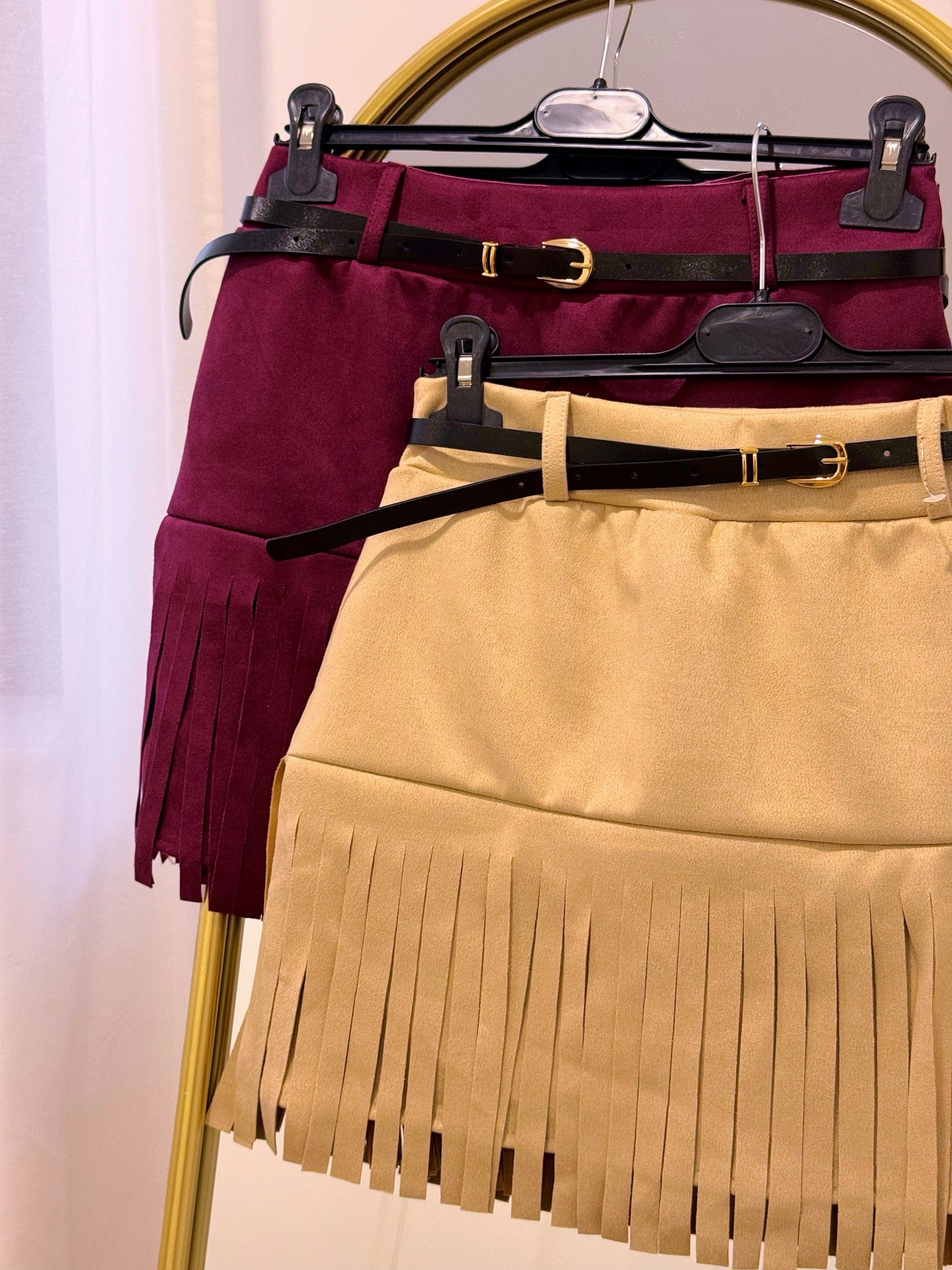 Saia-Calção em pele de pêssego com tirinhas | Bege