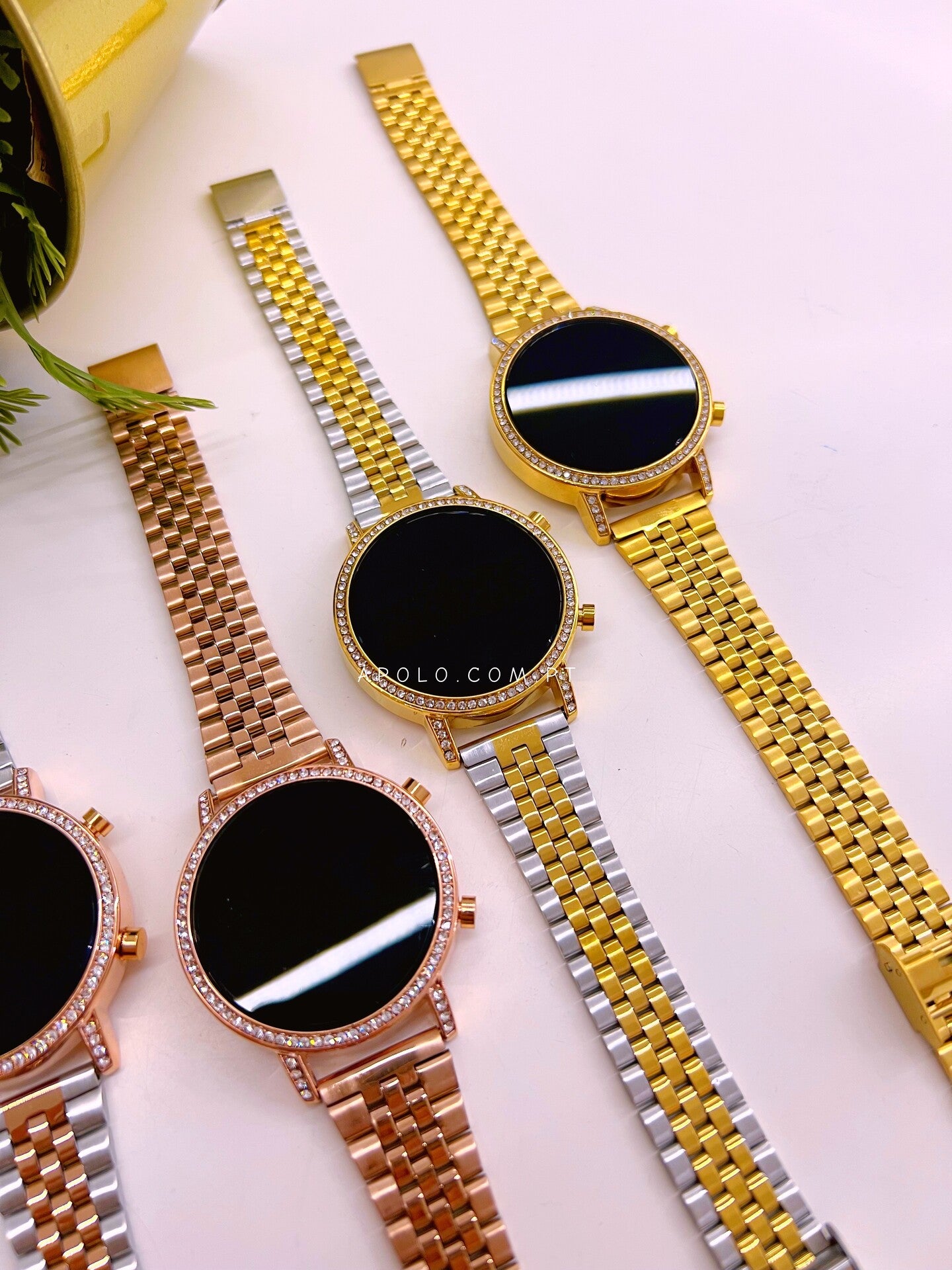 Relógio digital redondo com brilhantes | prateado e rose gold