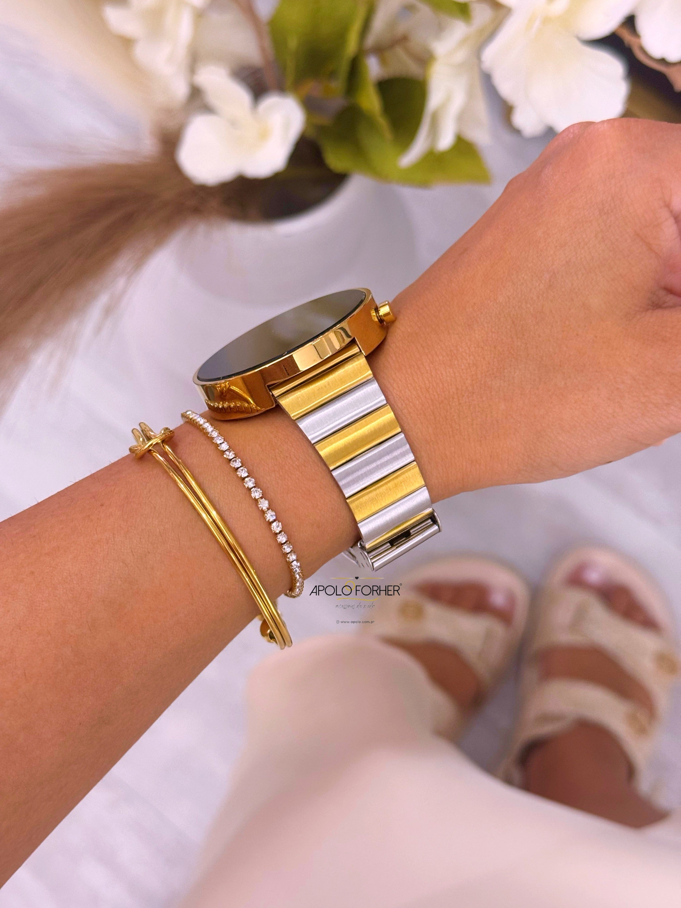 Relógio mostrador redondo | Mix prateado e dourado