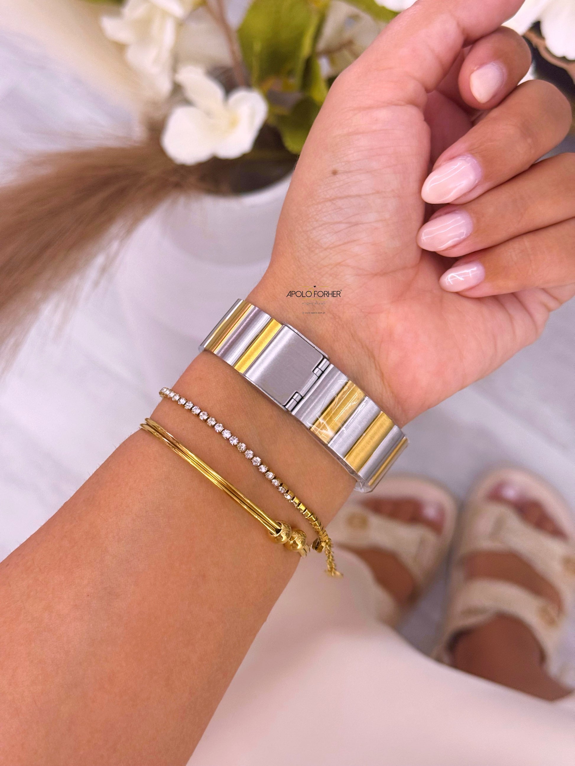 Relógio mostrador redondo | Mix prateado e dourado