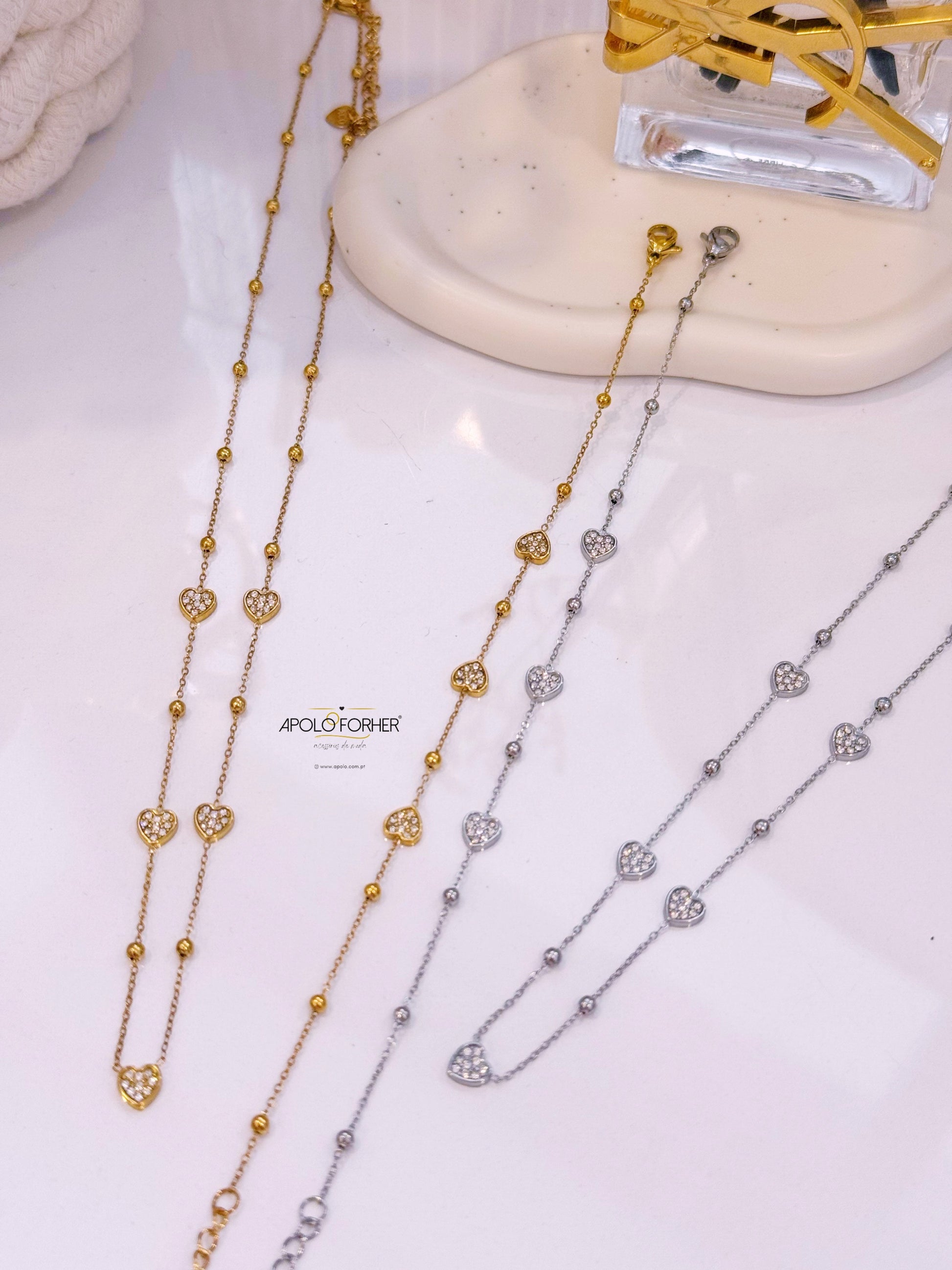 Pulseira malha fina com bolinhas e corações preenchidos com brilhantes  | 2 Cores