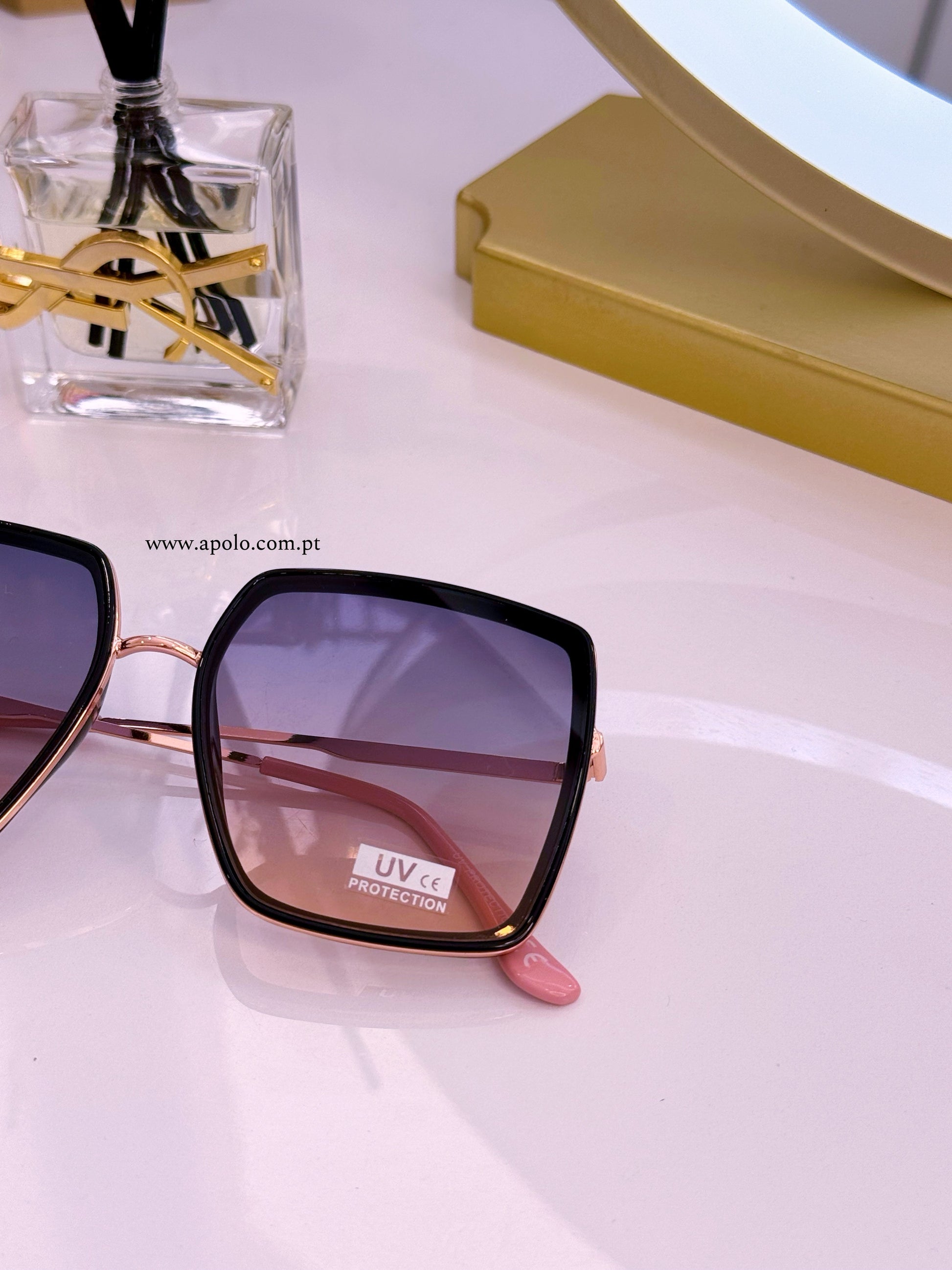 Óculos grandes com armação em massa e metal | Preto com Rose Gold