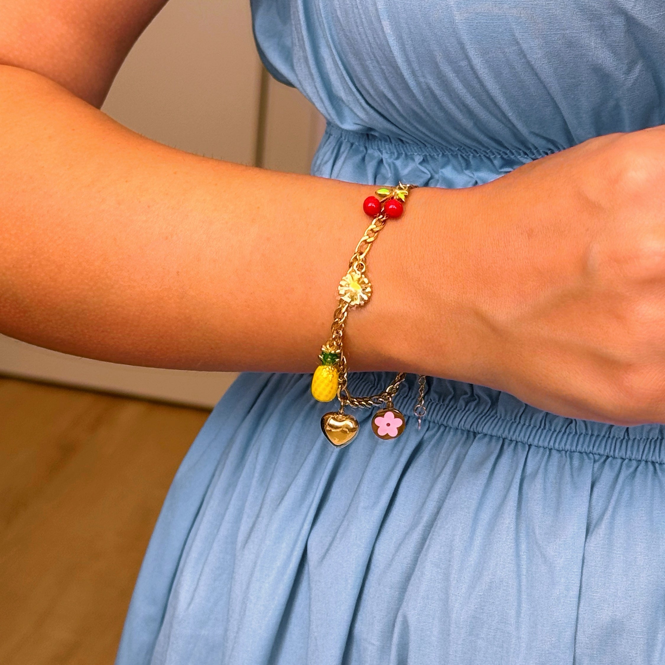 Pulseira com pendentes • ananás e cerejas | Dourado