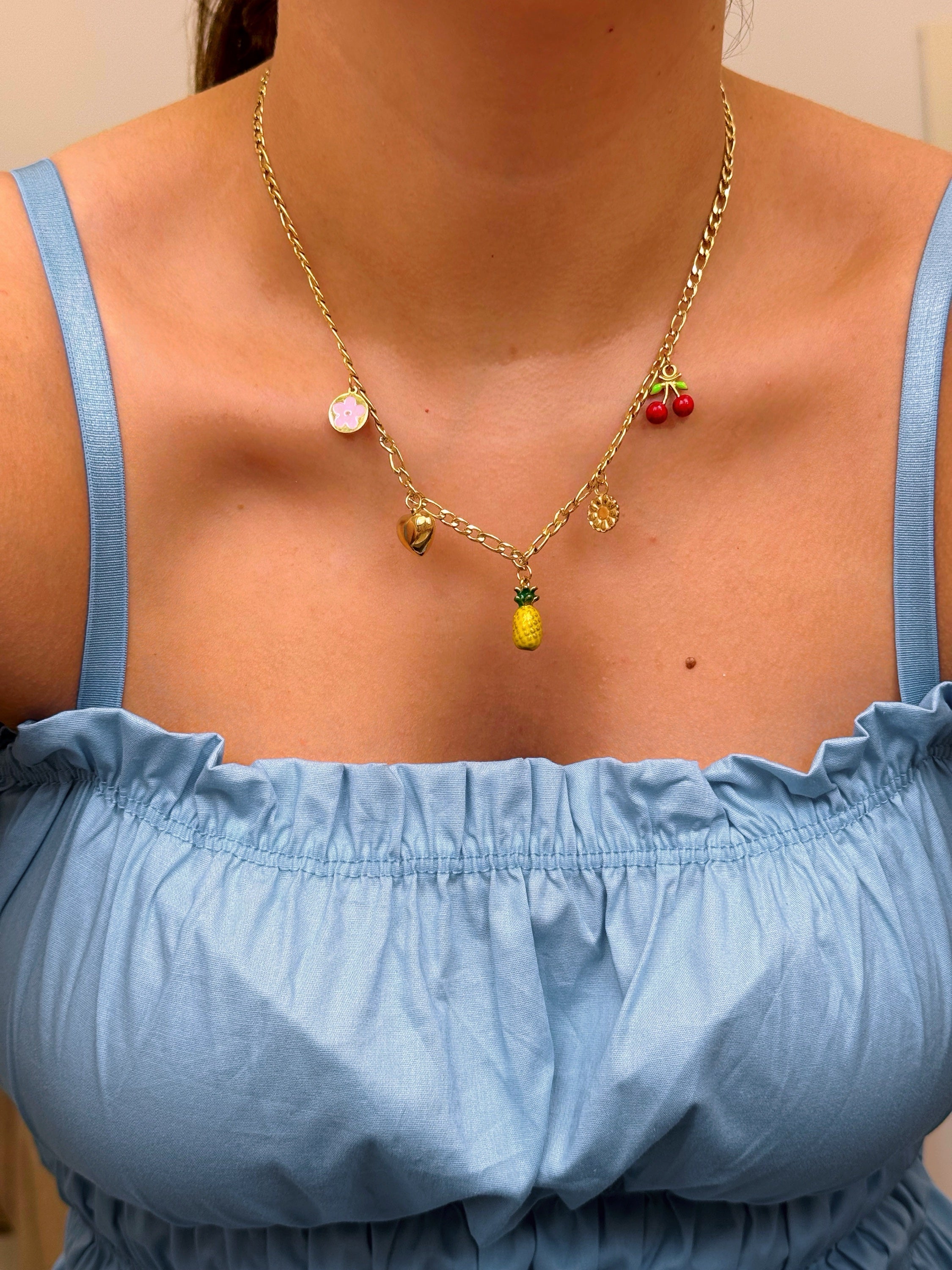 Colar com pendentes • ananás e cerejas | Dourado