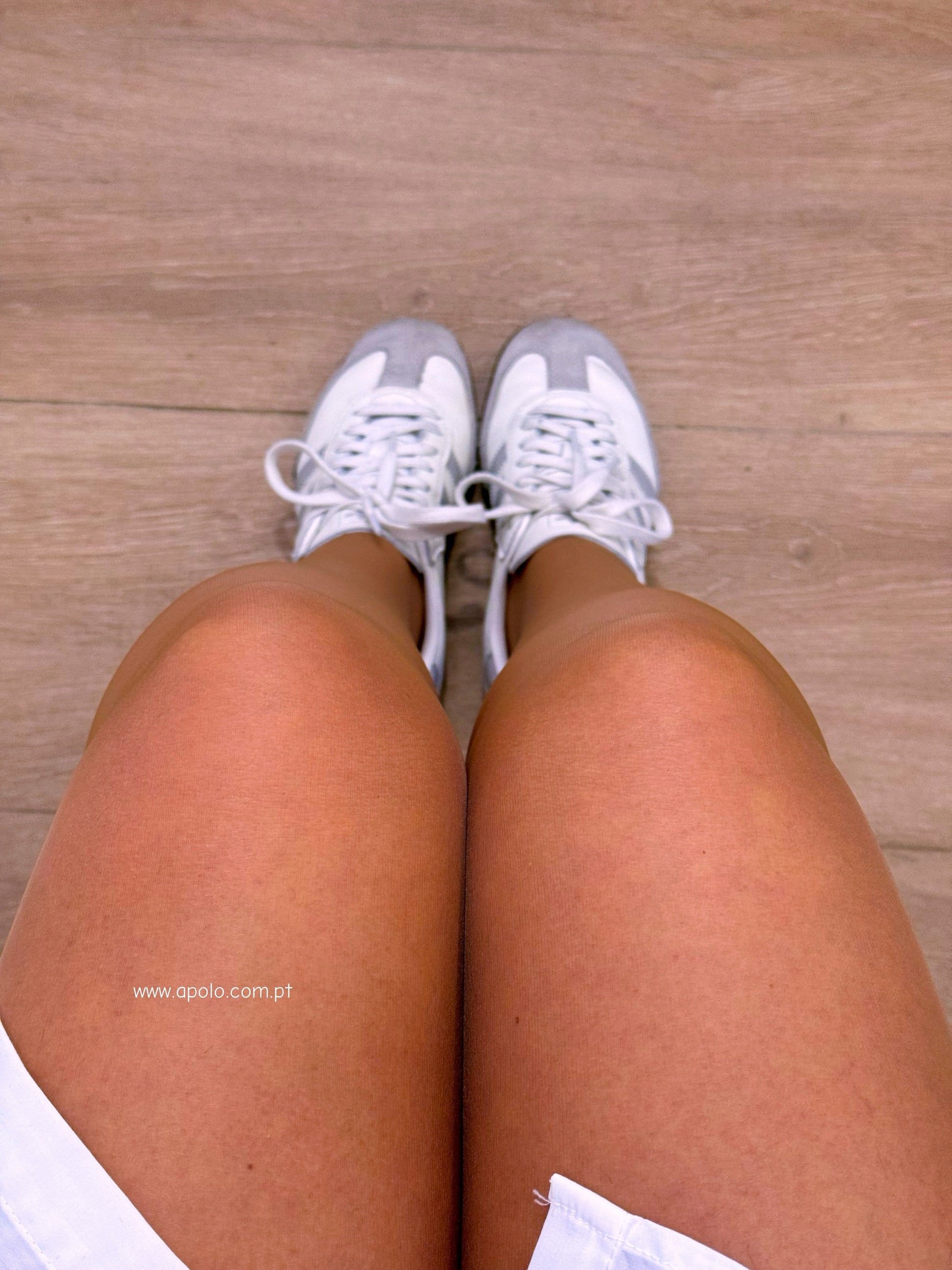 Meia-calça resistente efeito redutor abdômen | Bege escurinho • efeito pele morena