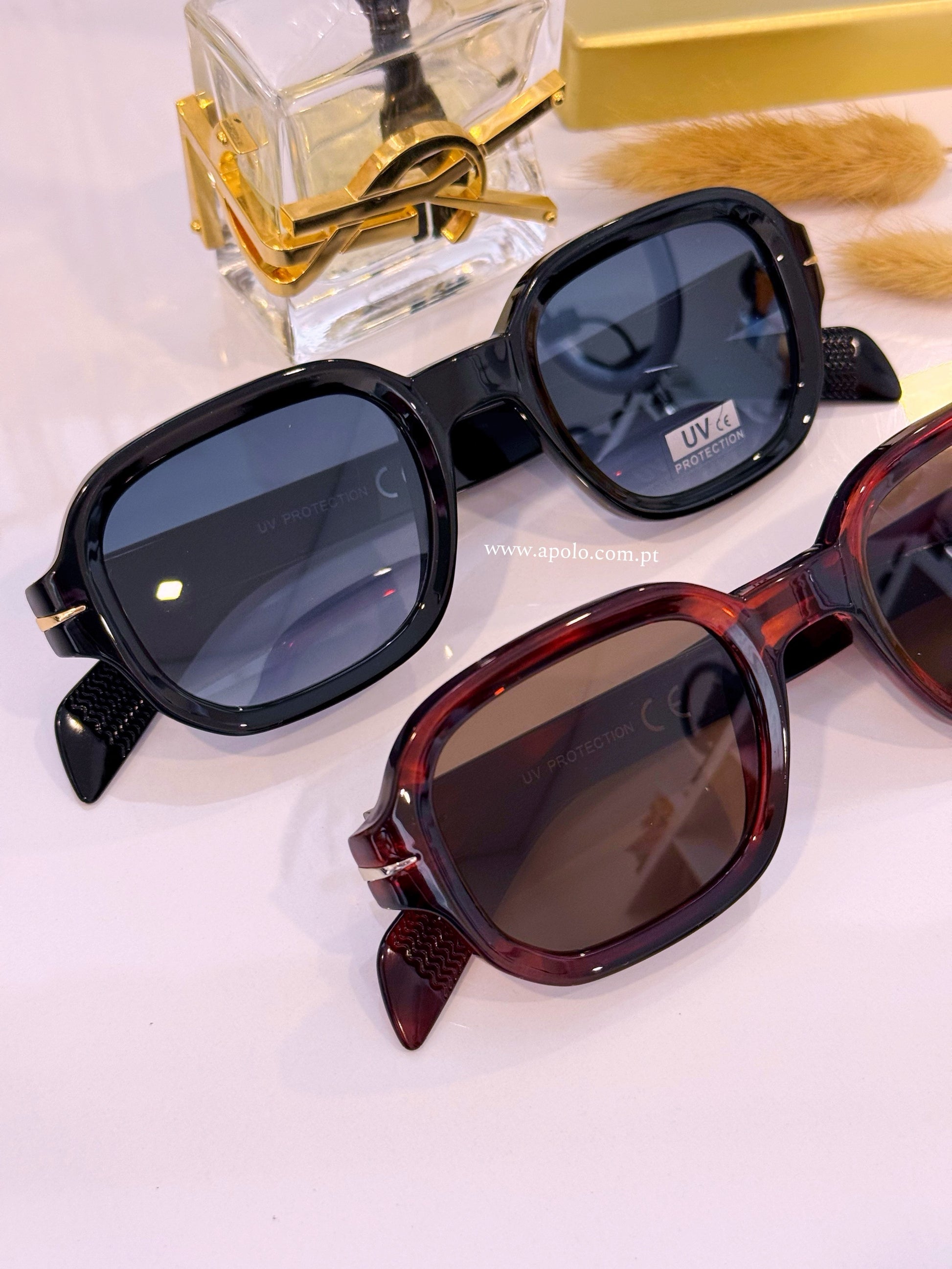 Óculos de sol armação de massa com pormenor metálico | 2 Cores