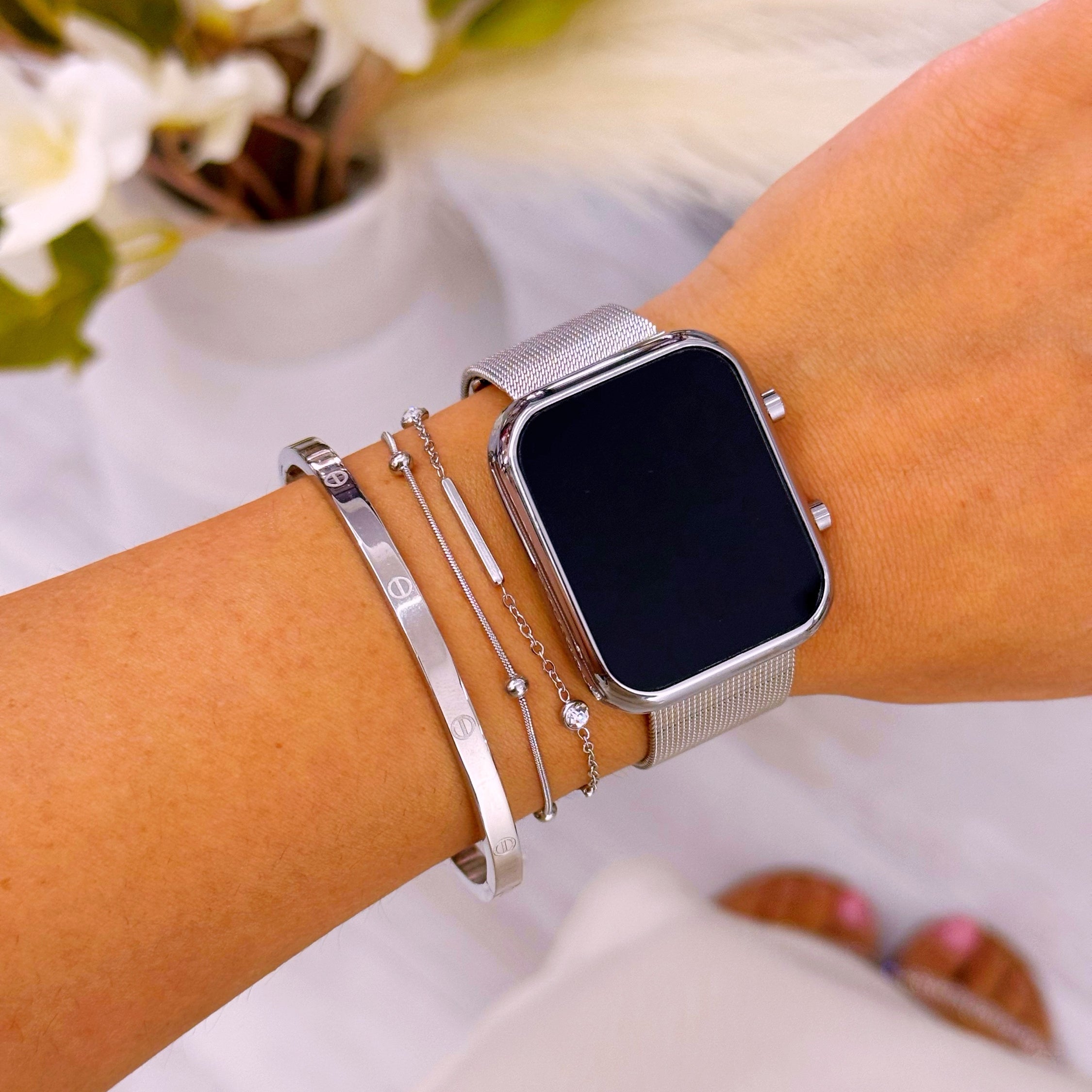 Relógio digital mostrador retangular | Prateado