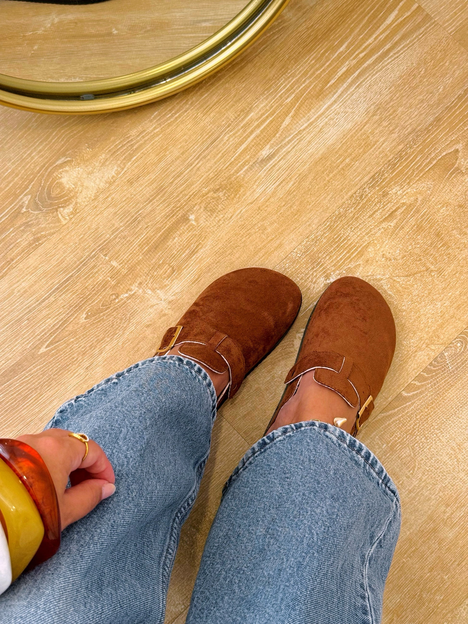 Mules em camurça e sola em cortiça | Castanho