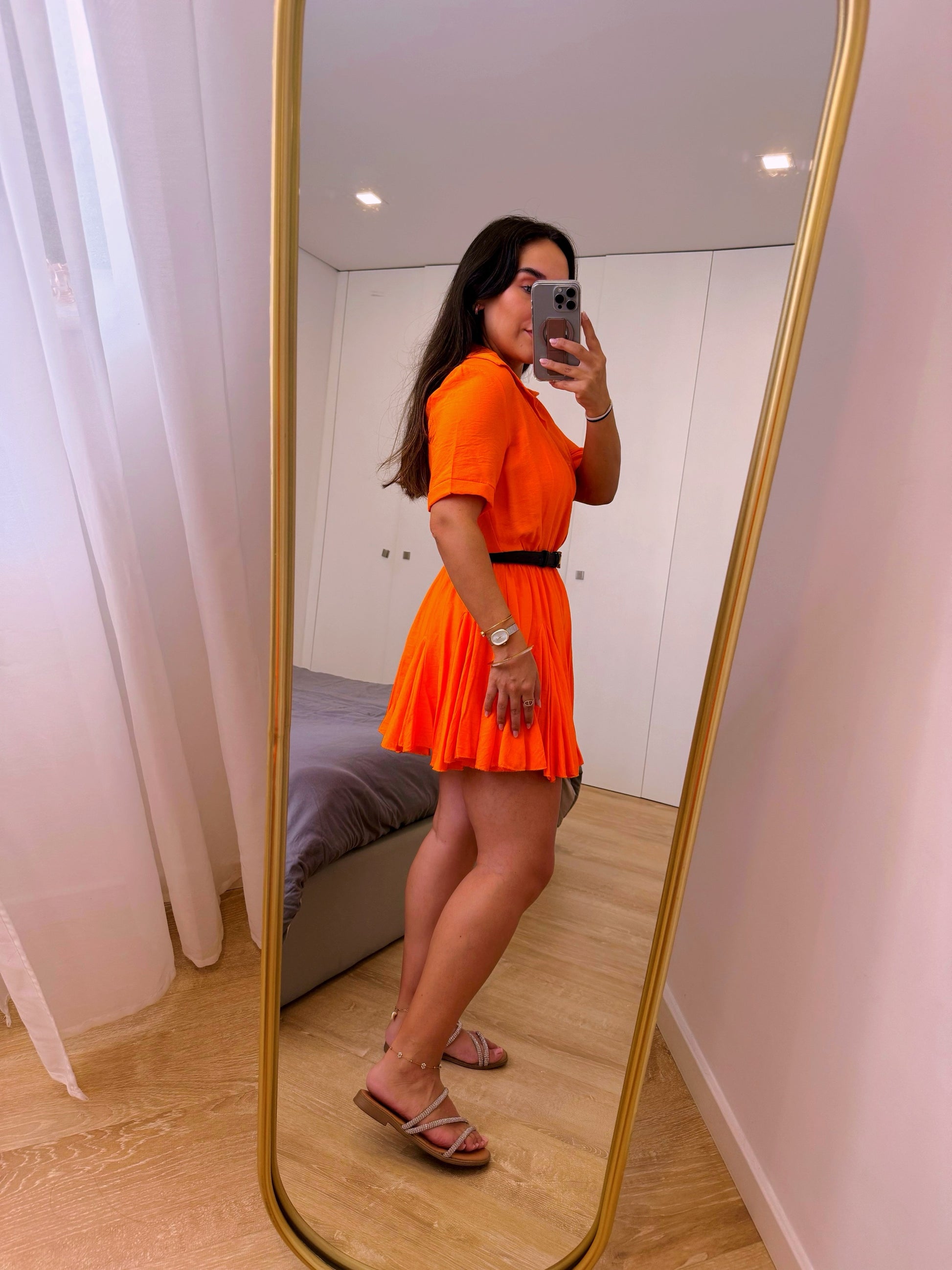 Vestido com elástico na cintura e saia em folhinhos | Laranja