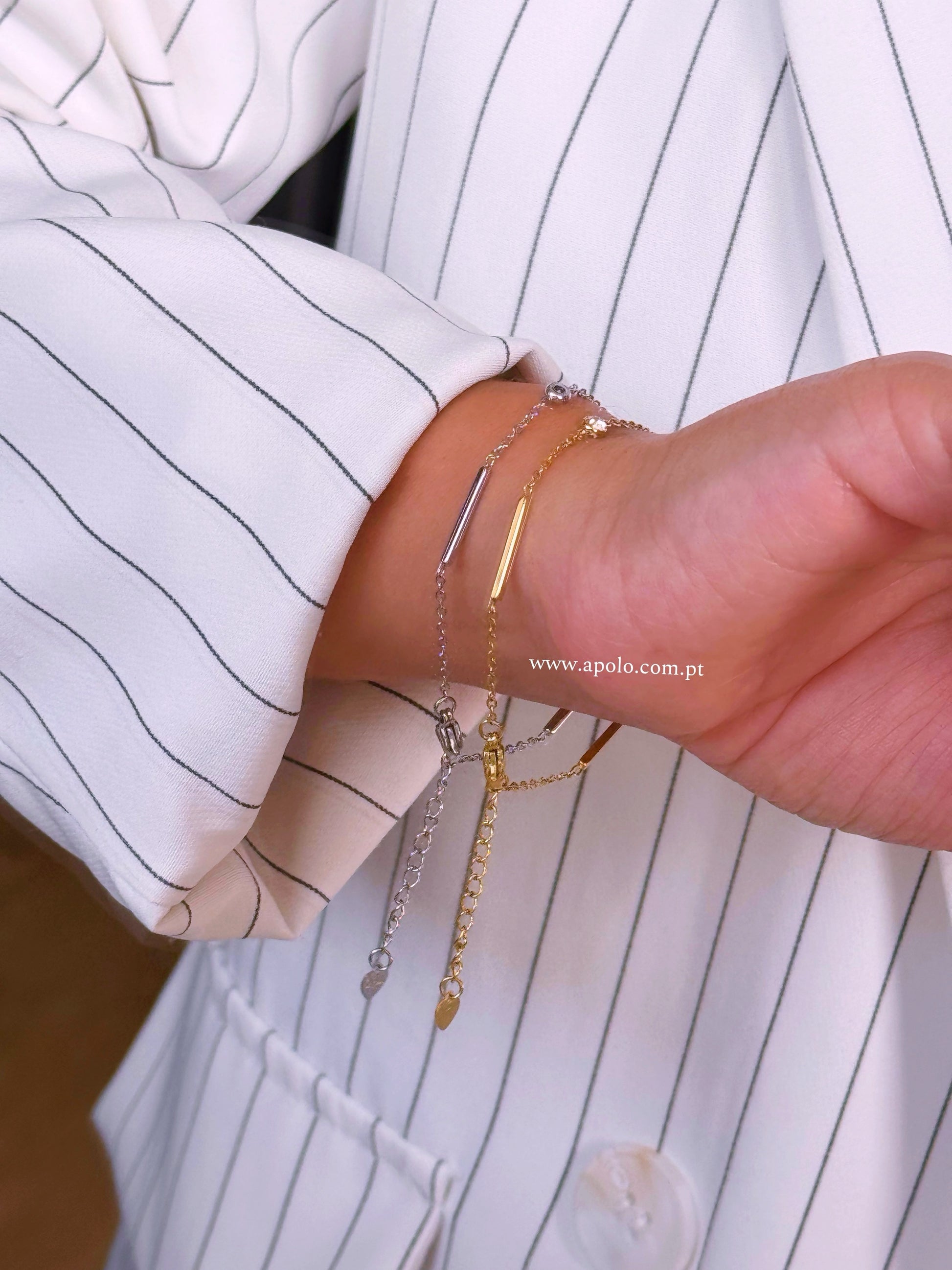 Pulseira malha fininha com barrinhas e brilhantes | 2 Cores