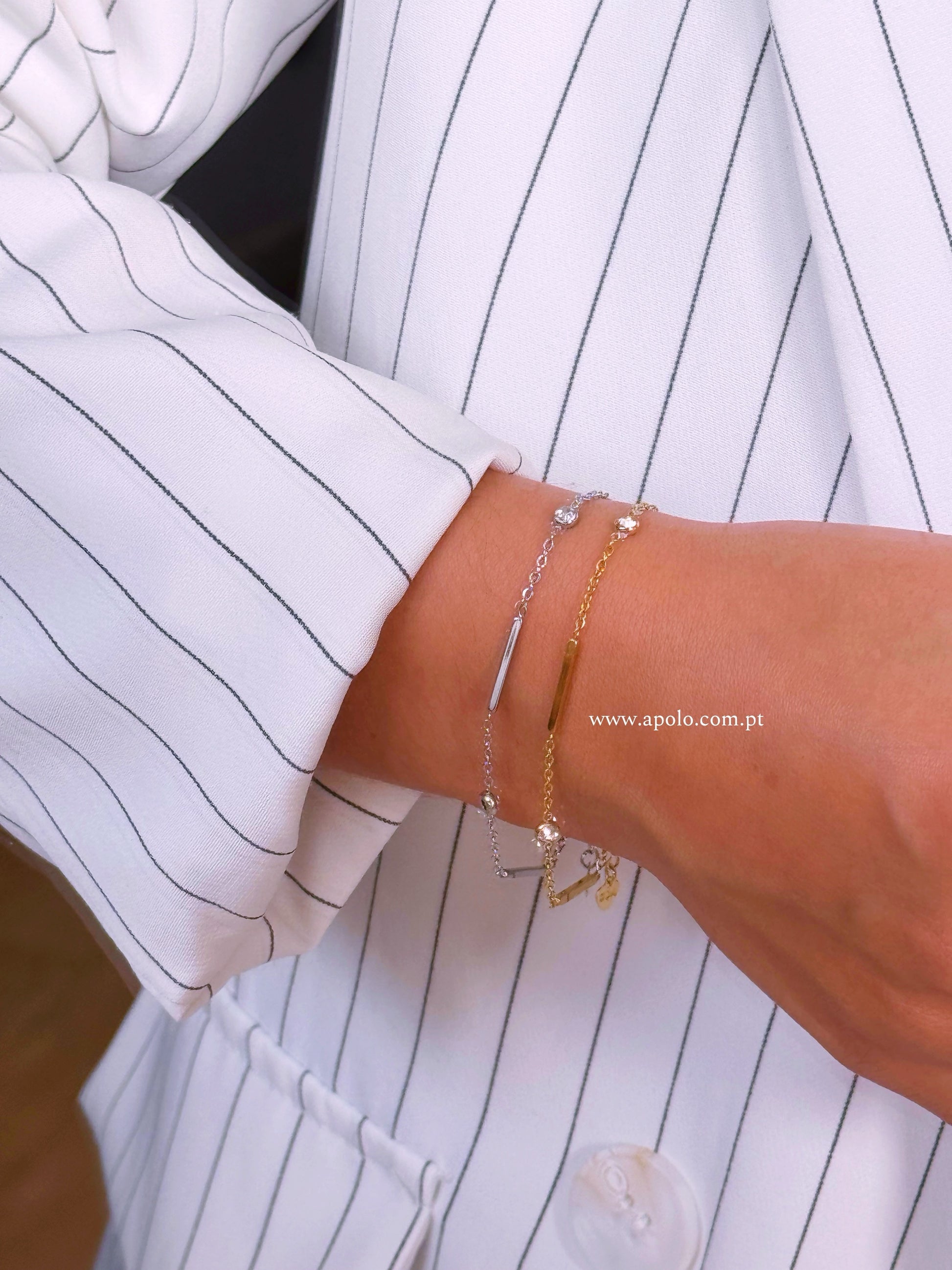 Pulseira malha fininha com barrinhas e brilhantes | 2 Cores