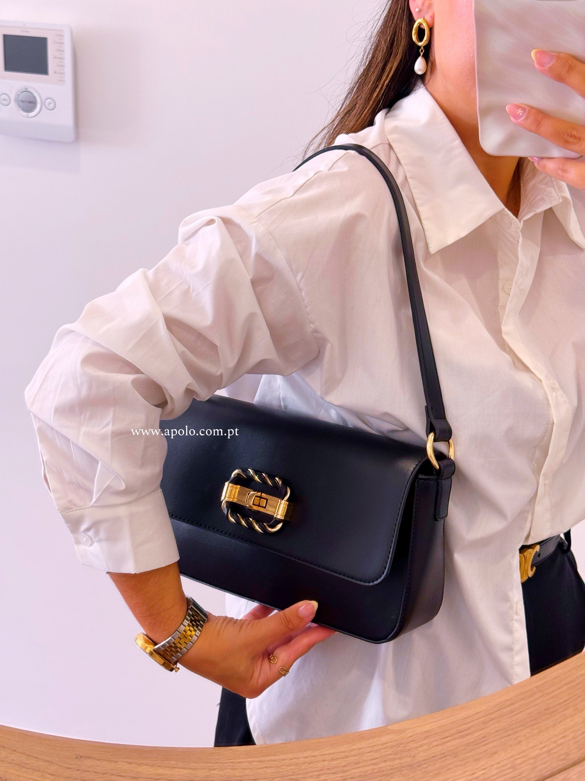 Mala Clássica • com pormenor torcido e metálico no fecho | 3 Cores