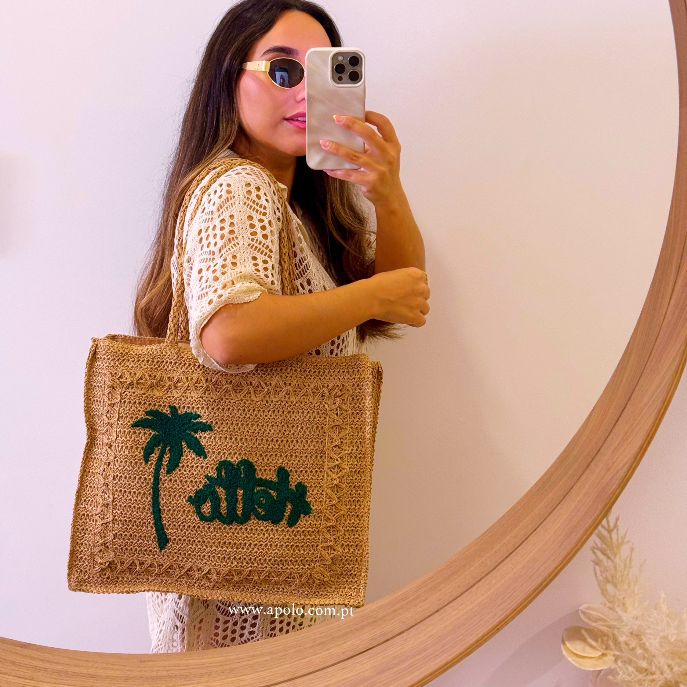 Saco de praia em palha • com bordado verde “Hello”