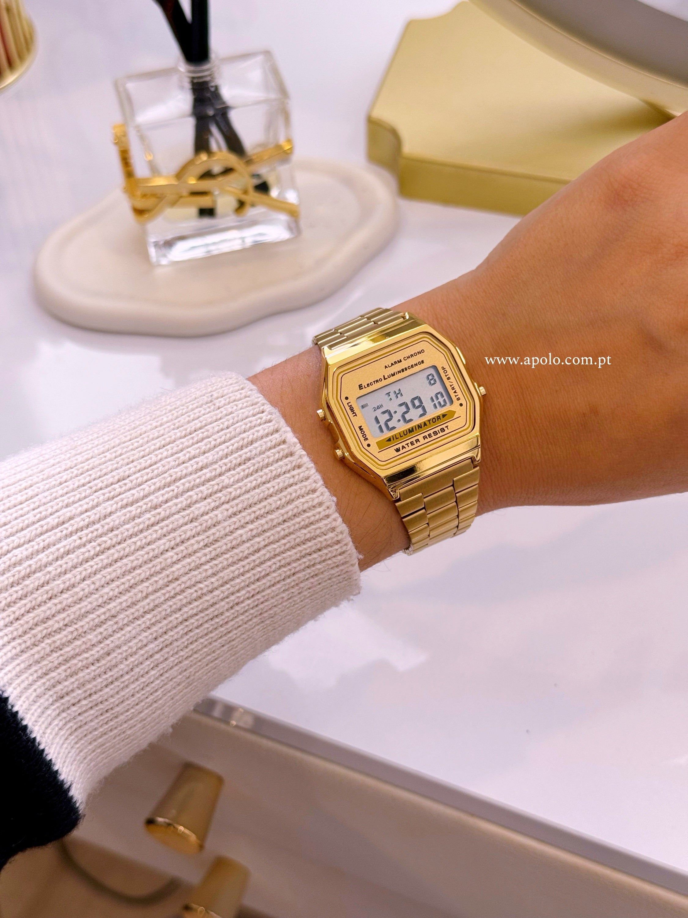 Relógio digital | Dourado