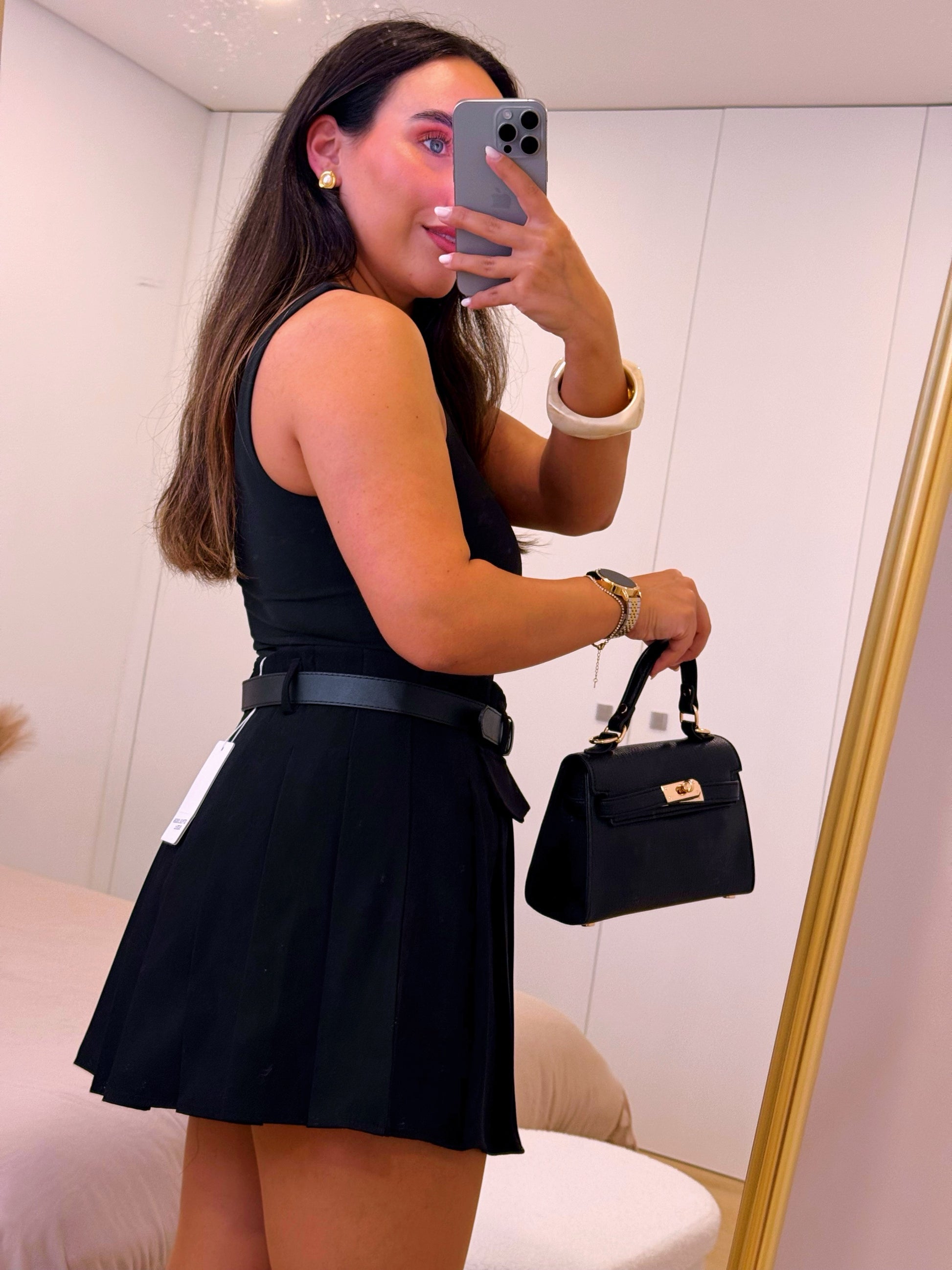 Mala de mão elegante com pormenores dourados | 3 Cores