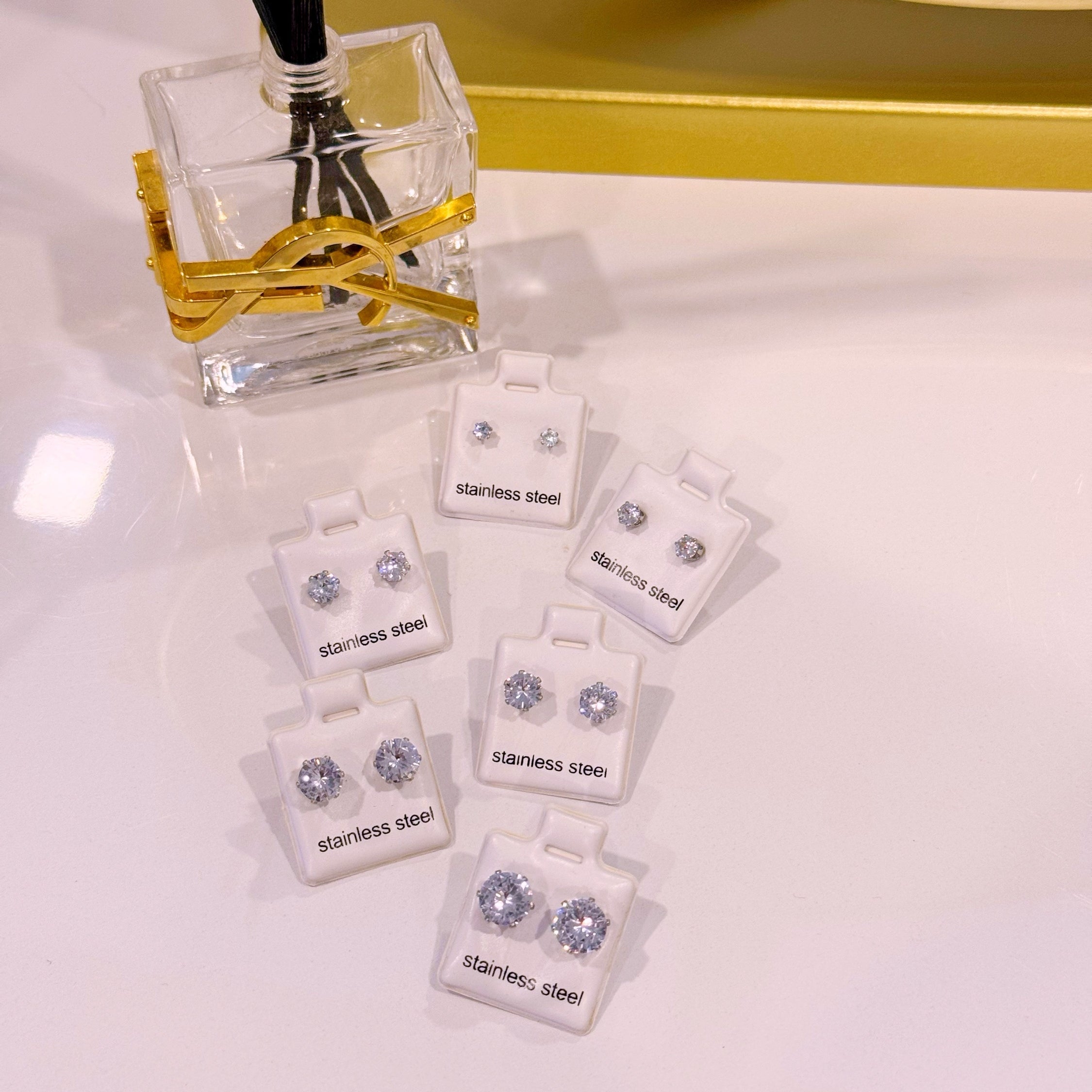 Brincos Pontos de Luz | Prateado • de 3 a 8 mm