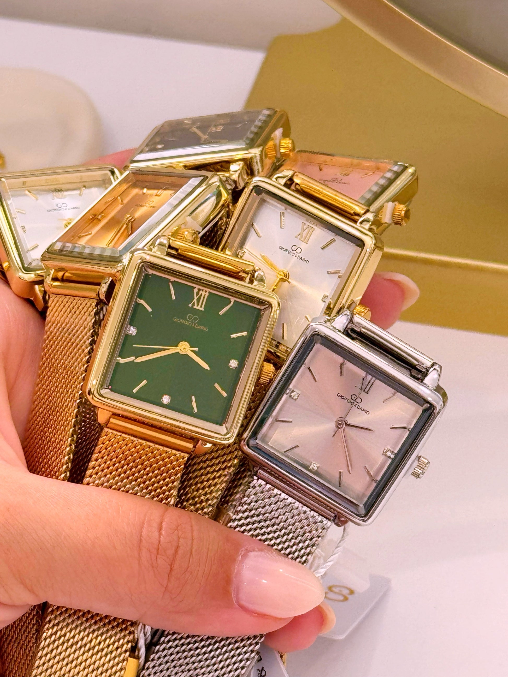 Relógio analógico mostrador quadrado | 7 Cores