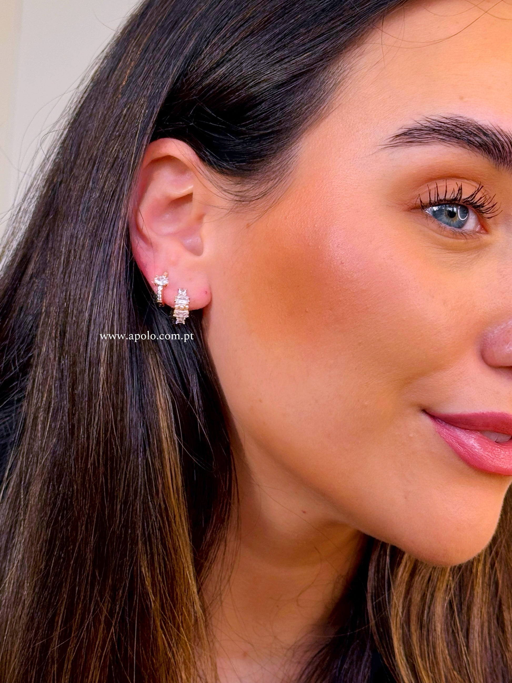 Argolinhas com brilhantes e mini pérolas | Rose Gold