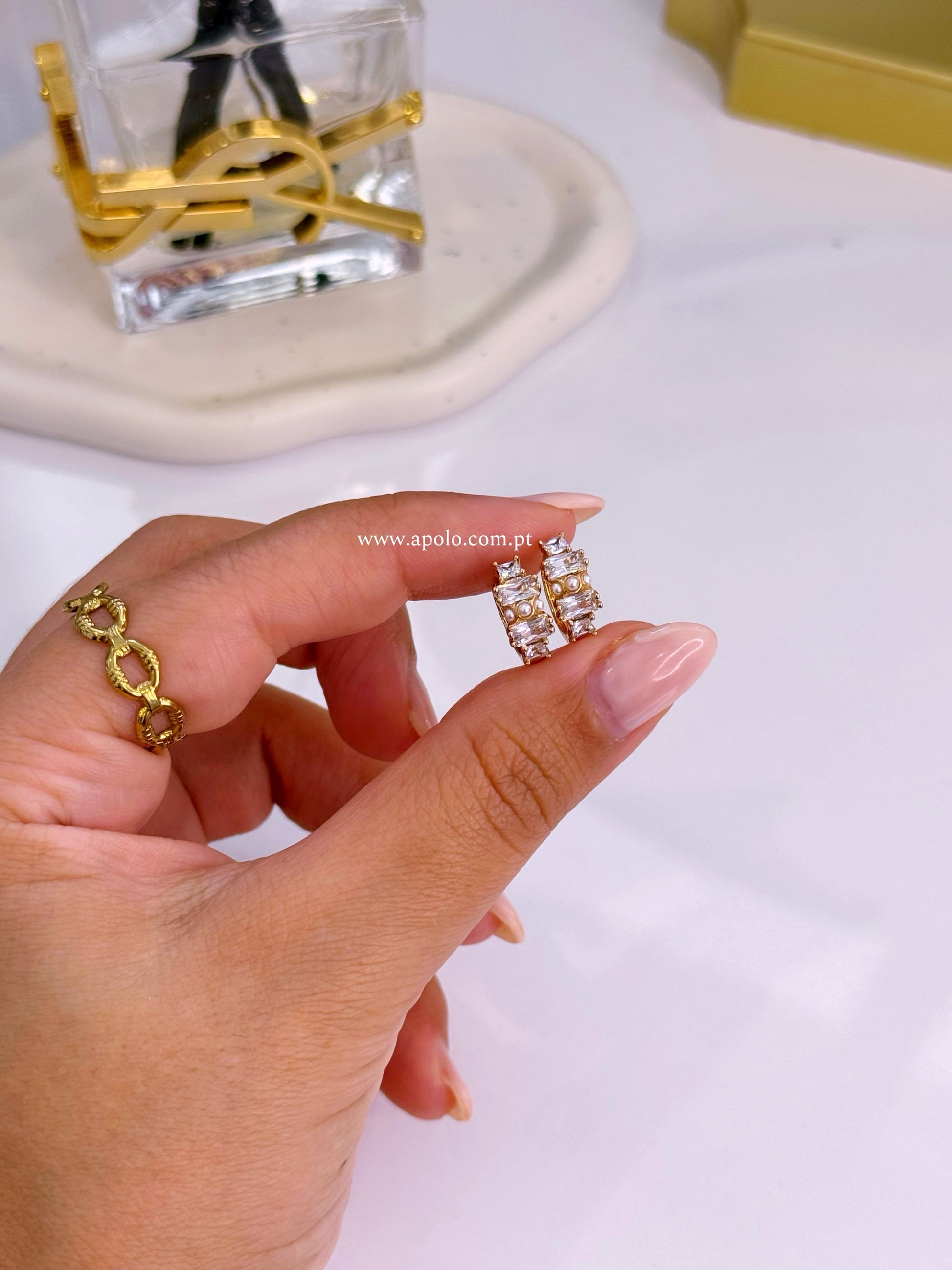 Argolinhas com brilhantes e mini pérolas | Rose Gold